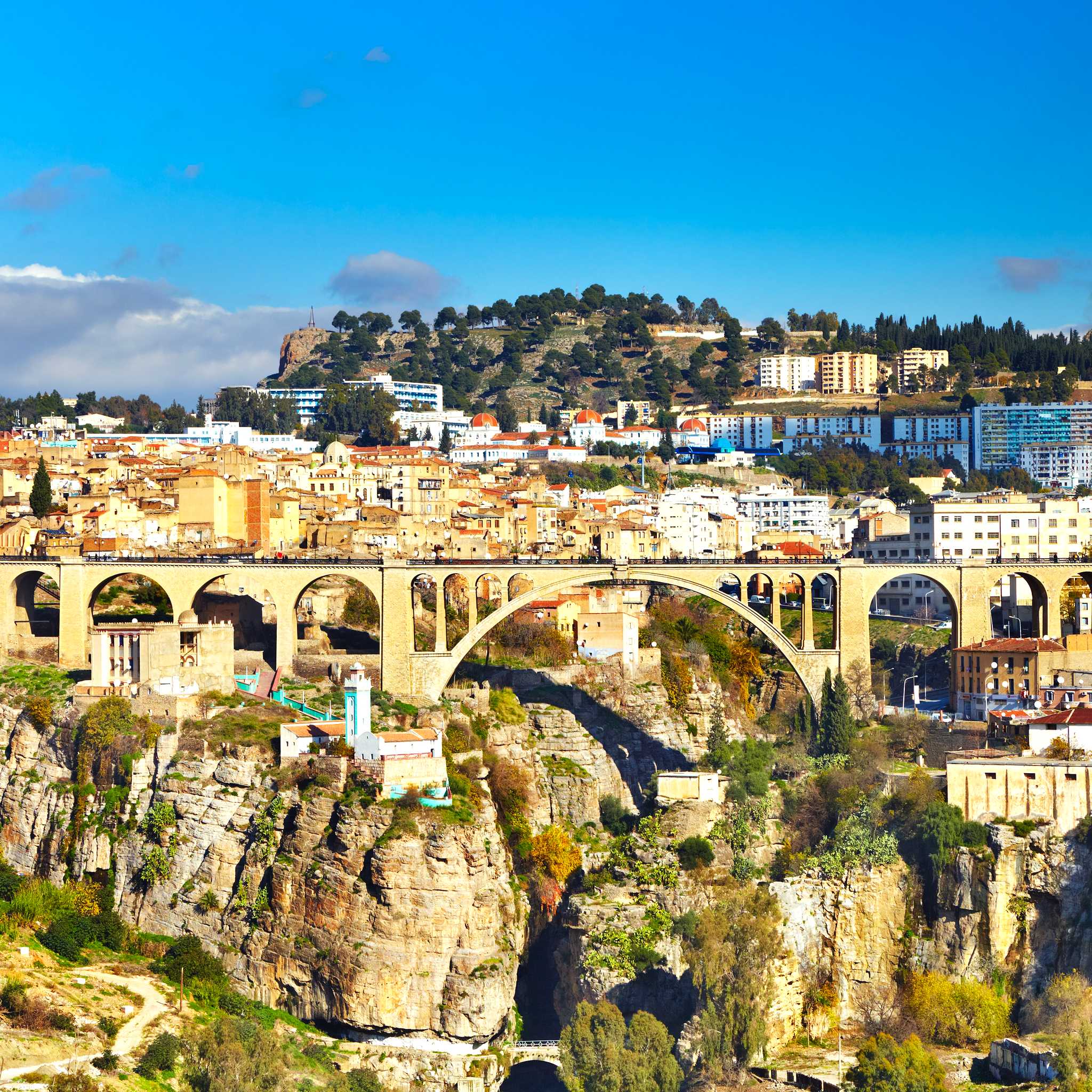 Private car transfers in Algeria from Constantine