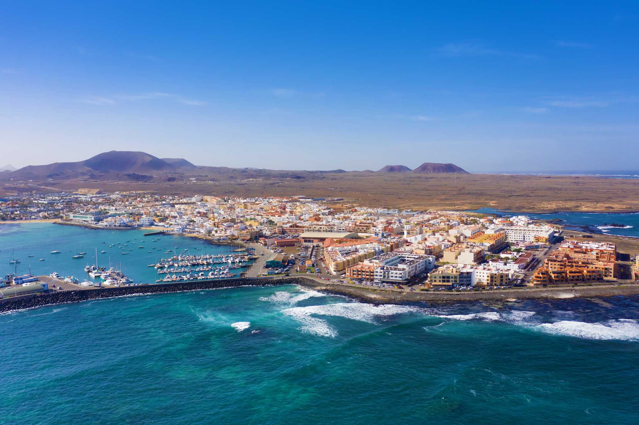 Renowned for its stunning beaches, vibrant atmosphere, and natural beauty, Corralejo beckons travelers to experience the essence of island life in all its splendor.