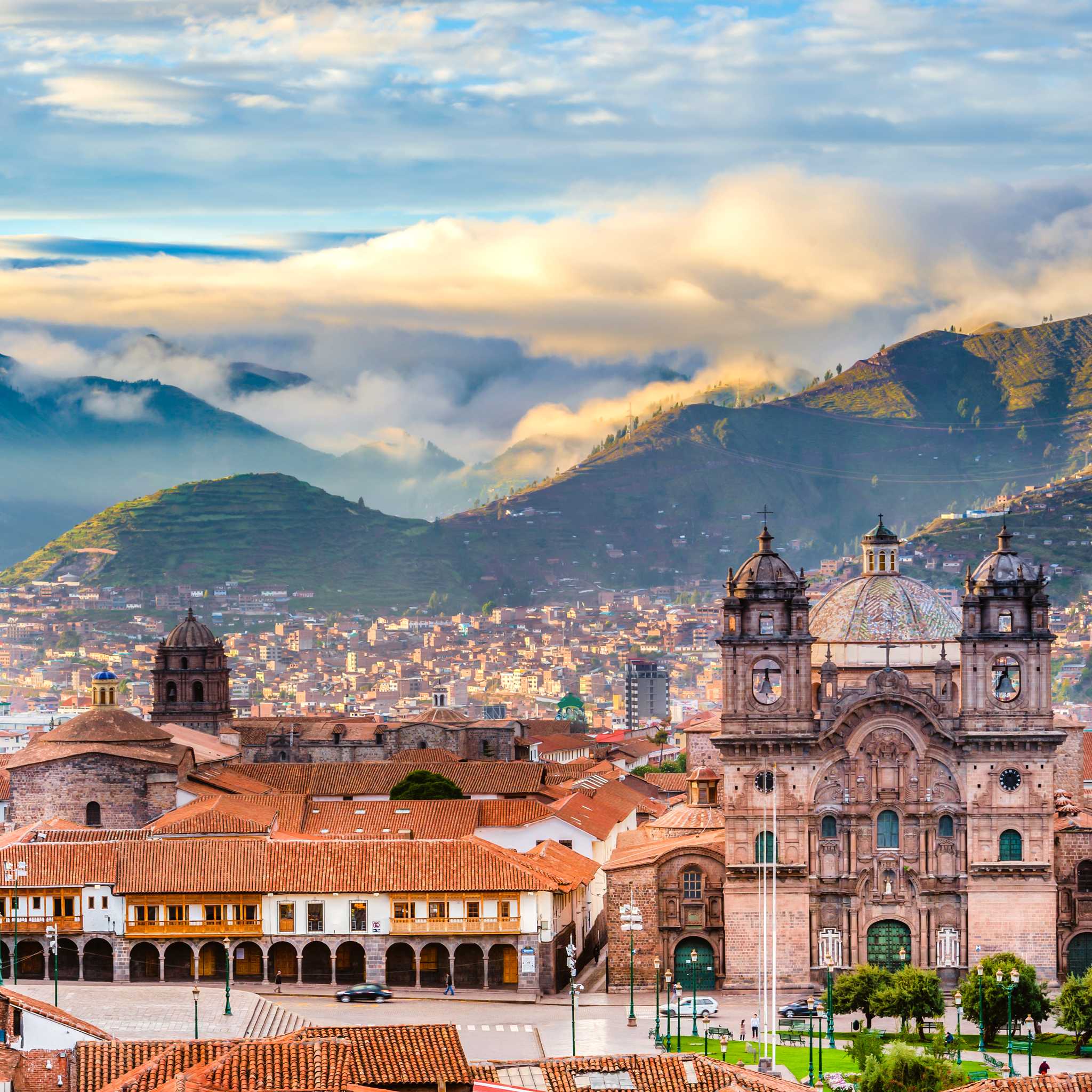 Private car transfers in Peru from Cusco