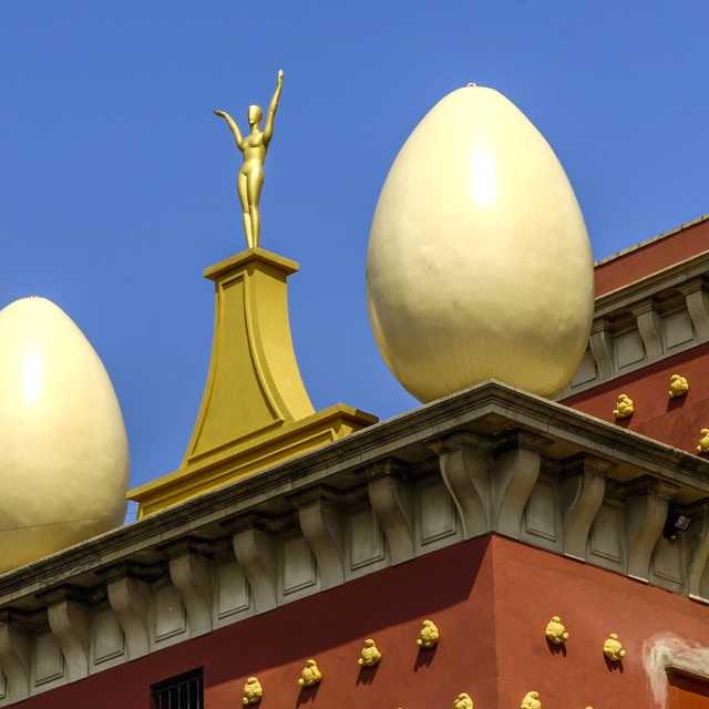 Barcelona to Dali's Figueres: Private day trip