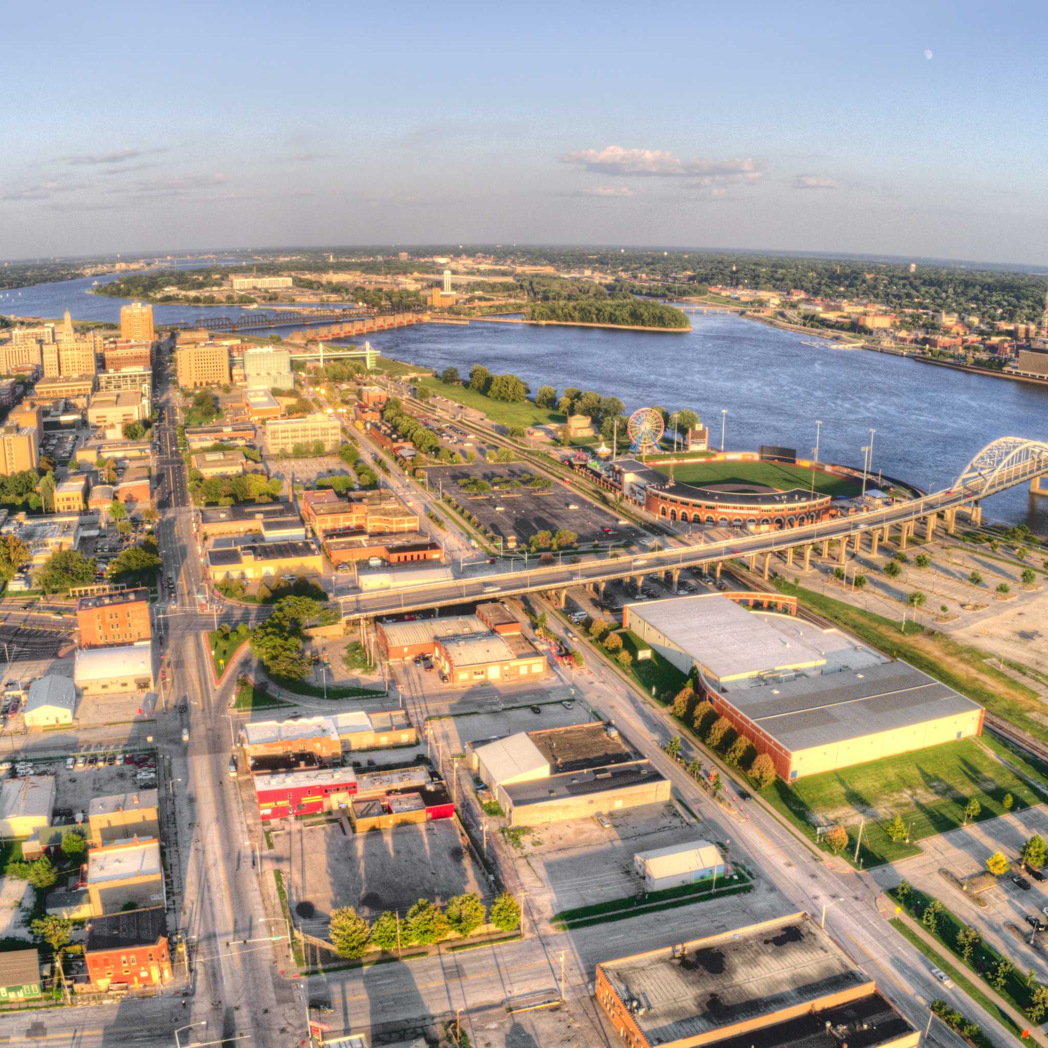 Davenport, IA