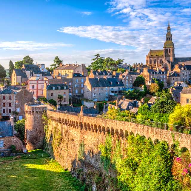 Rennes to Dinan: Private day trip