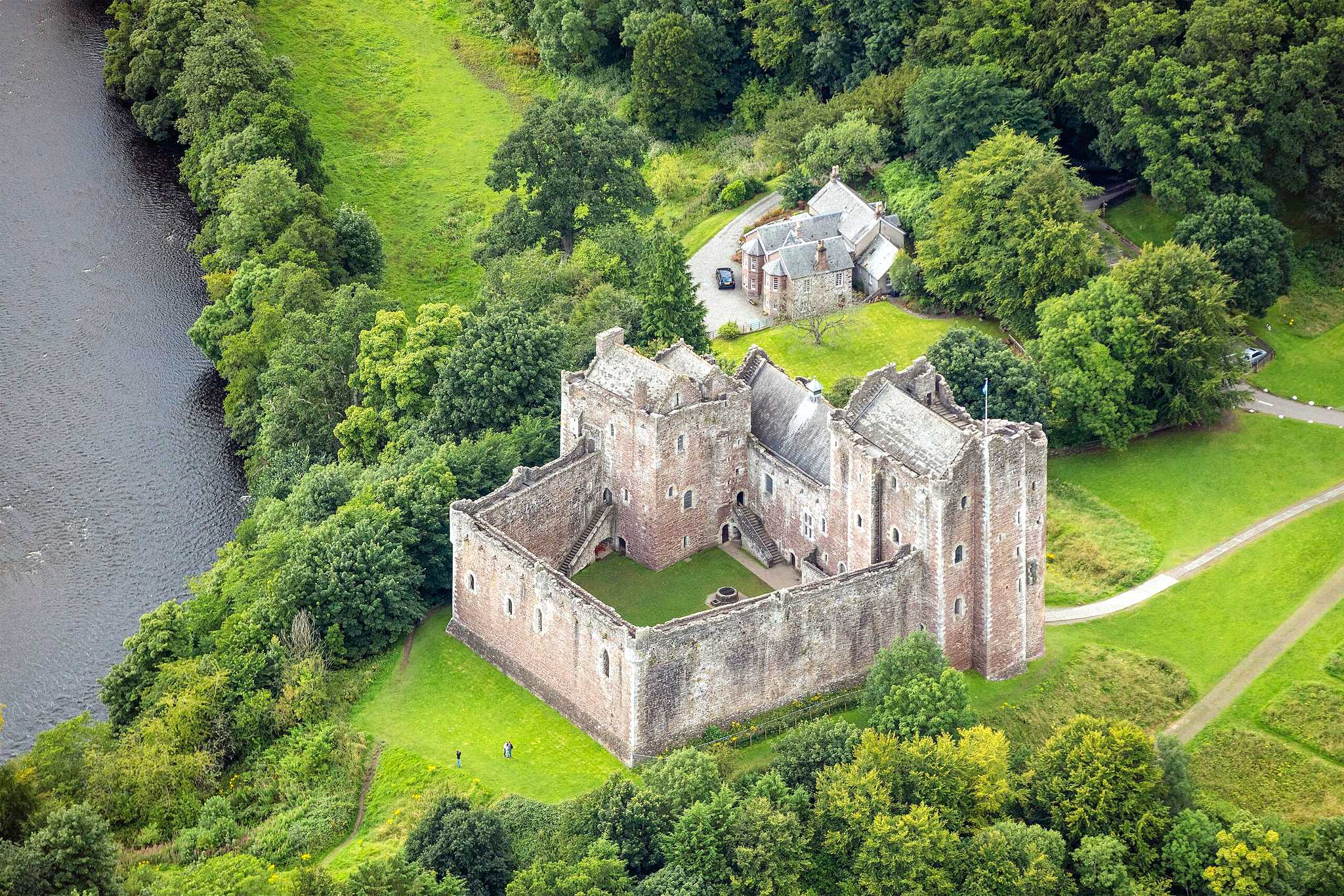Edinburgh to Doune Castle: Private day trip