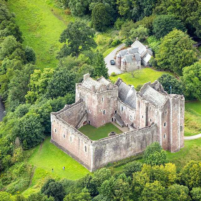 Edinburgh to Doune Castle: Private day trip