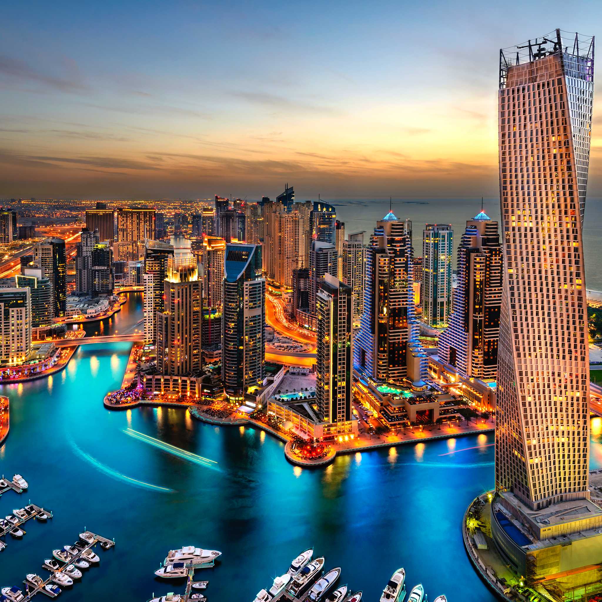 Private car transfers in United Arab Emirates from Dubai