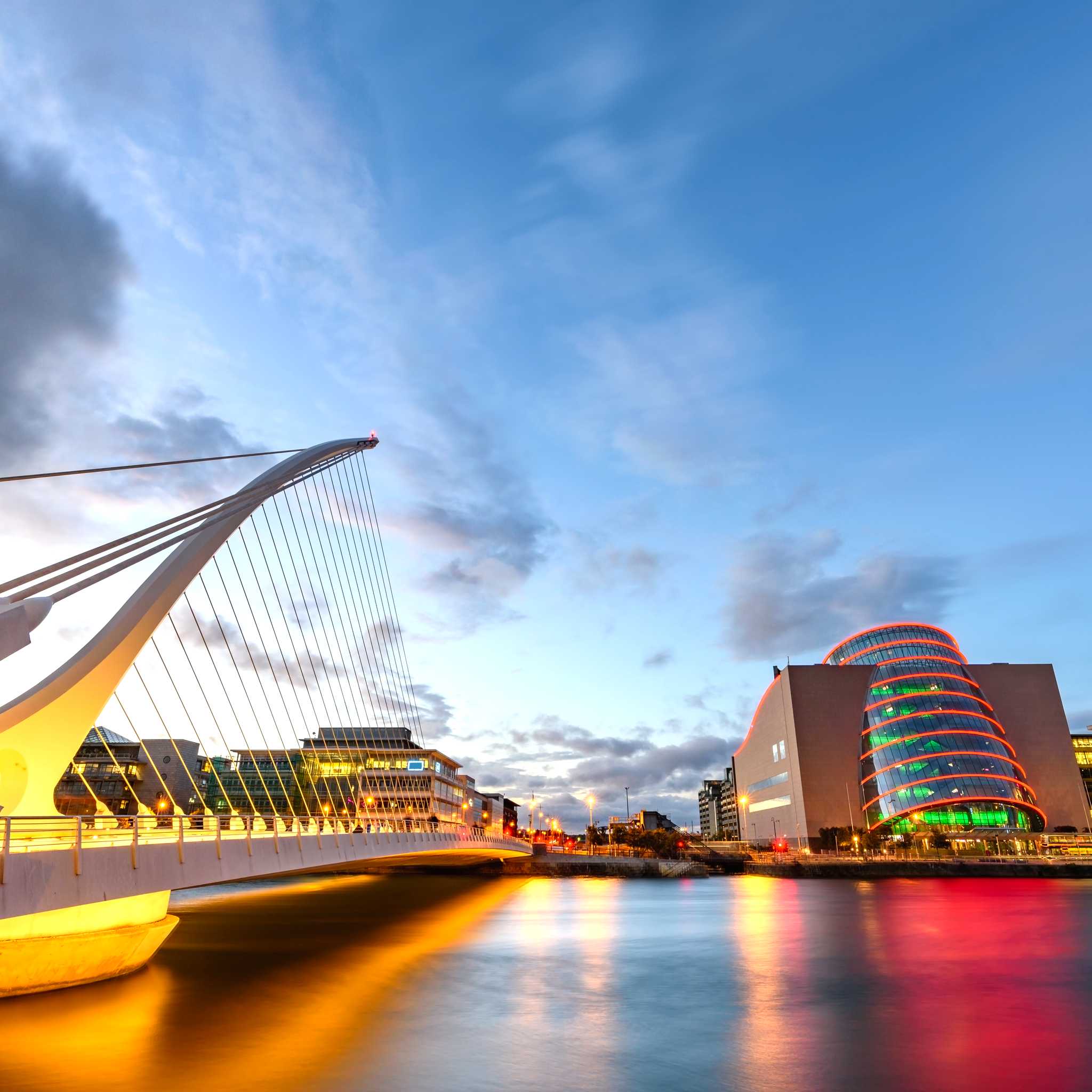 Private car transfers in Ireland from Dublin - City Center