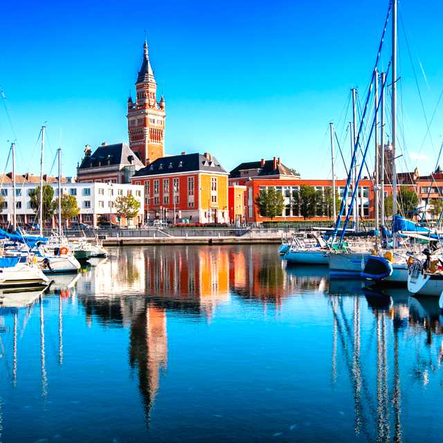 Bruges to Dunkirk and Bergues: Private day trip