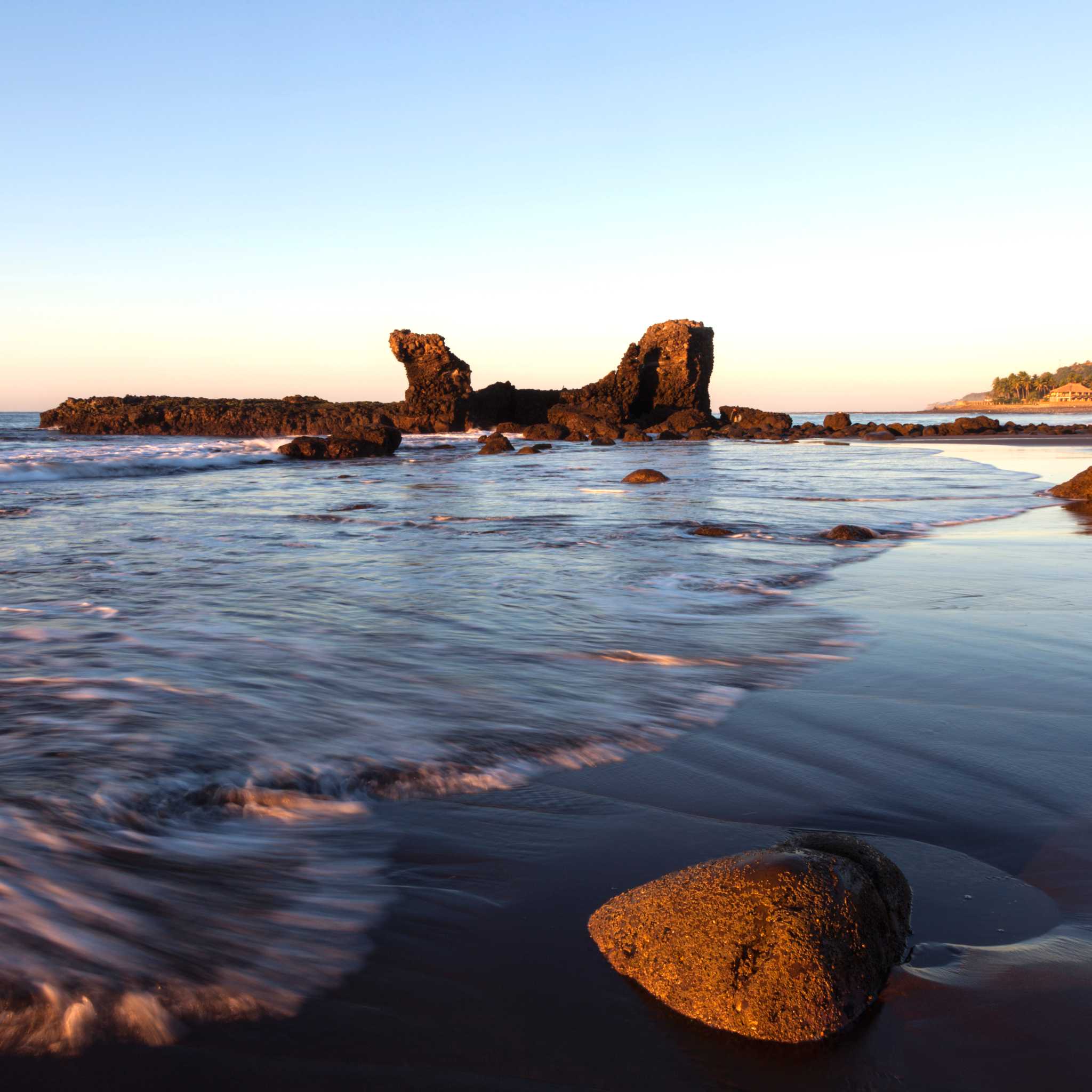 Private car transfers in El Salvador from El Tunco