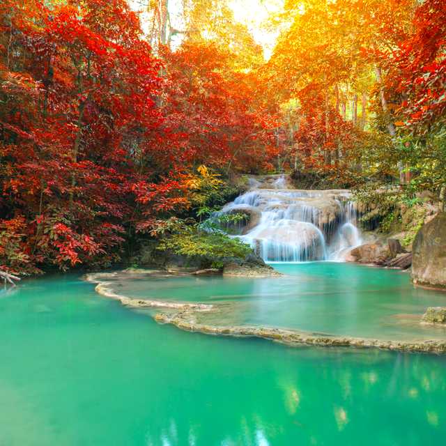 Bangkok to Erawan Falls and Damnoen Saduak: Private day trip