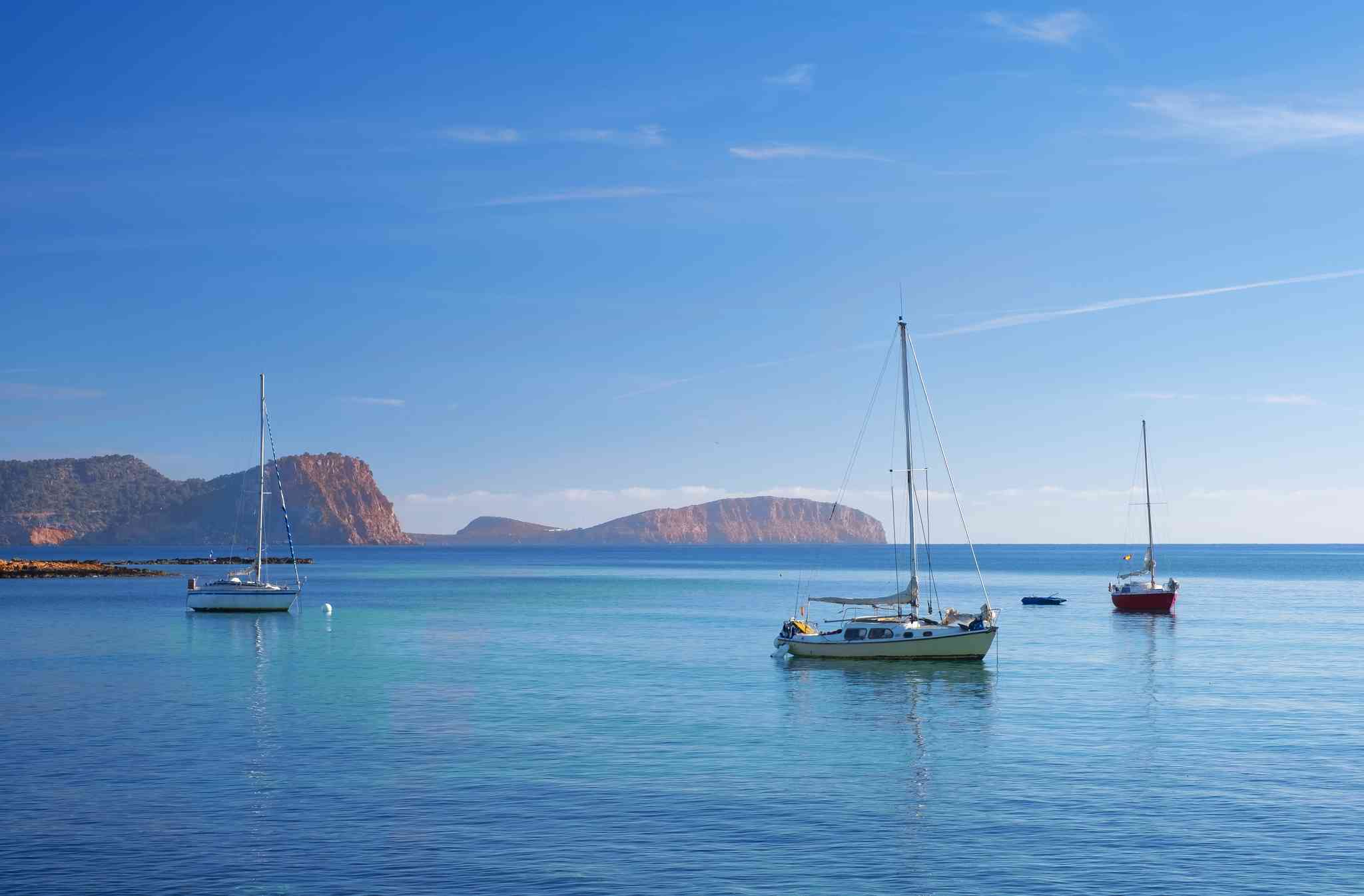 Blick auf die Landschaft von Ibiza Town - private Tagesreise von Es Canar - Foto 6