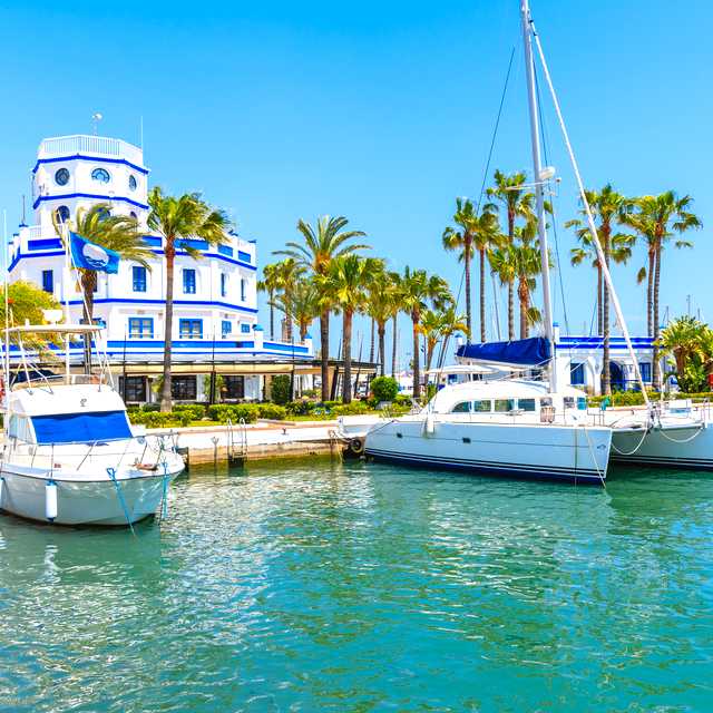 Malaga to Estepona and Fuengirola: Private day trip