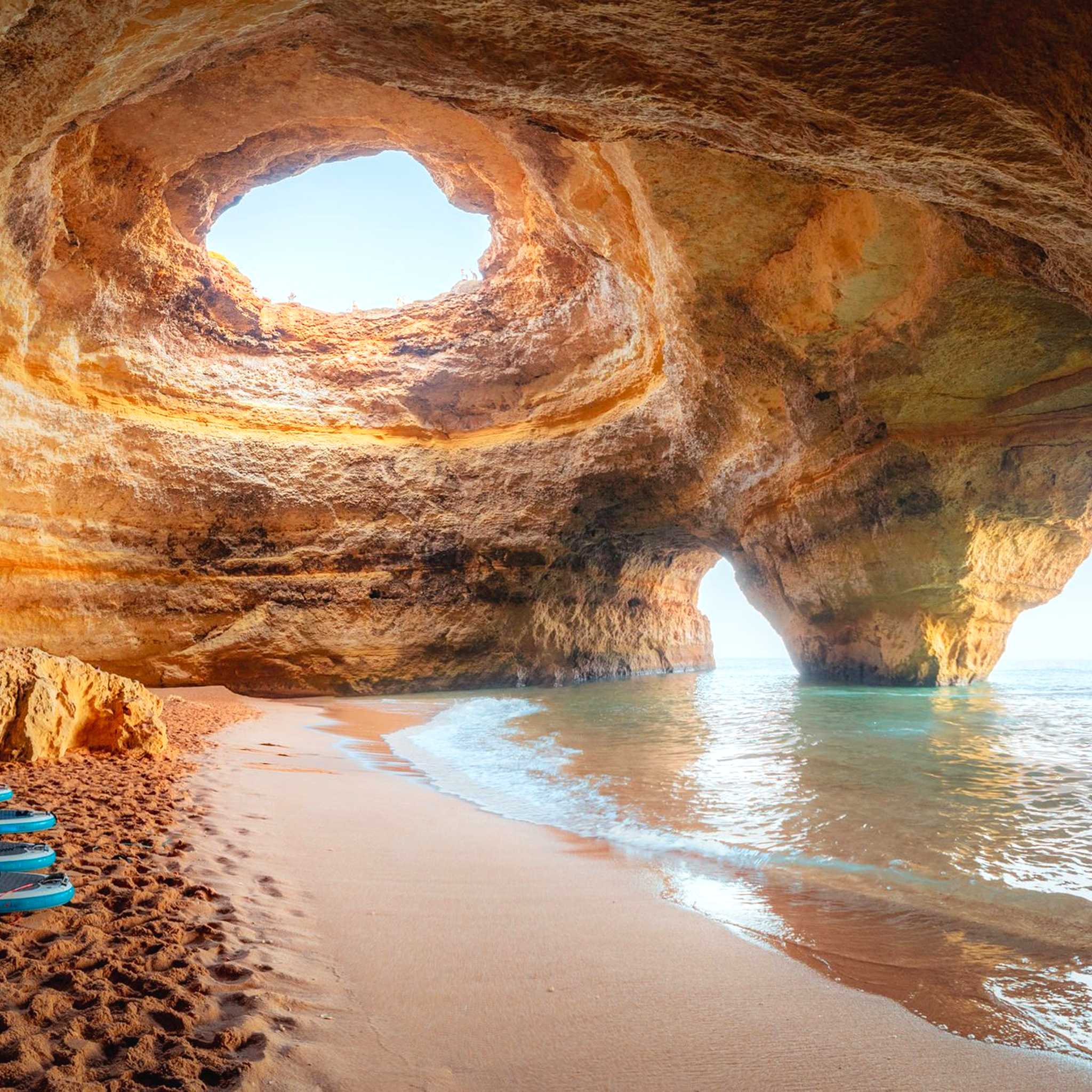 Private car transfers in Portugal from Faro Airport