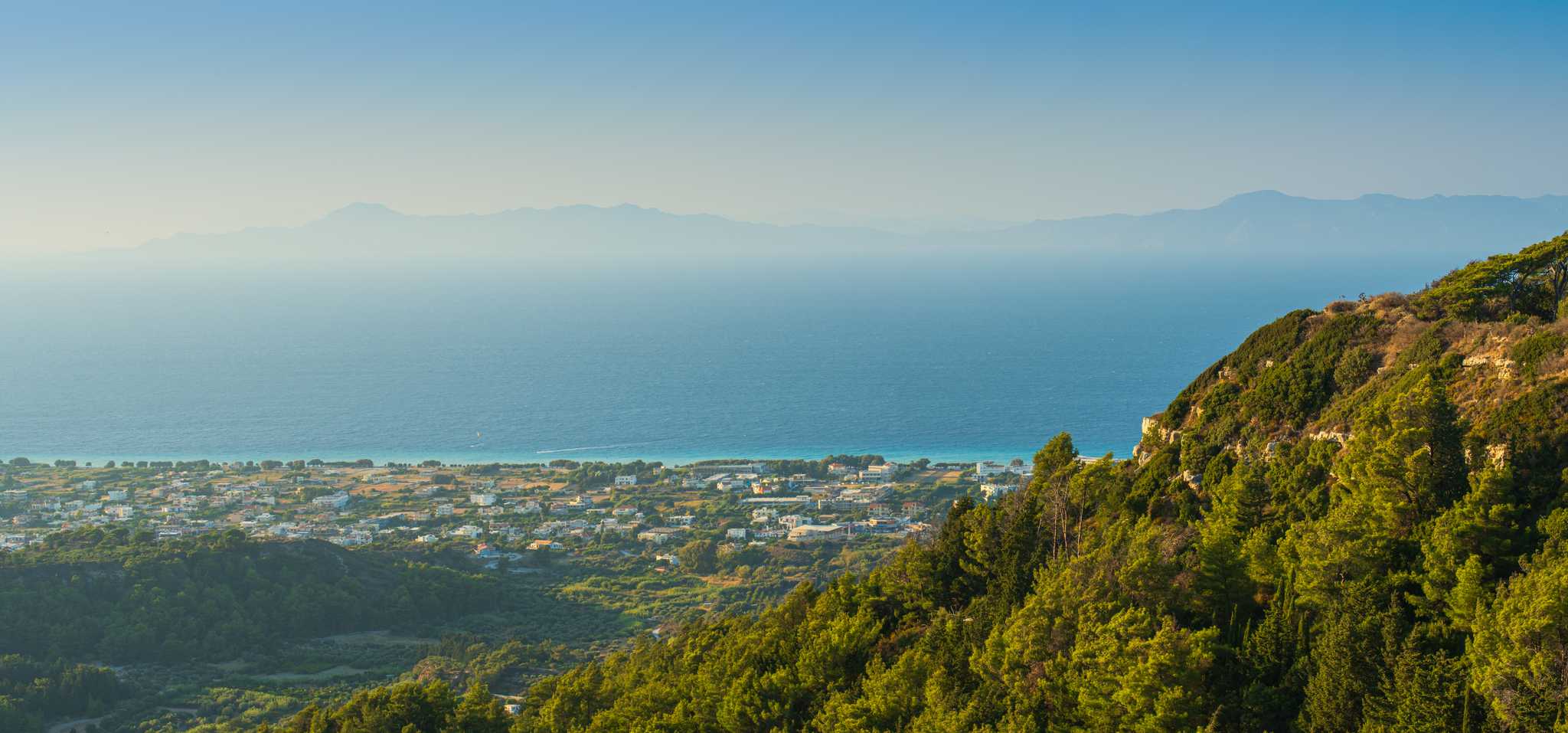 Parada del itinerario en Filerimos Hill en excursión privada desde Rhodes City