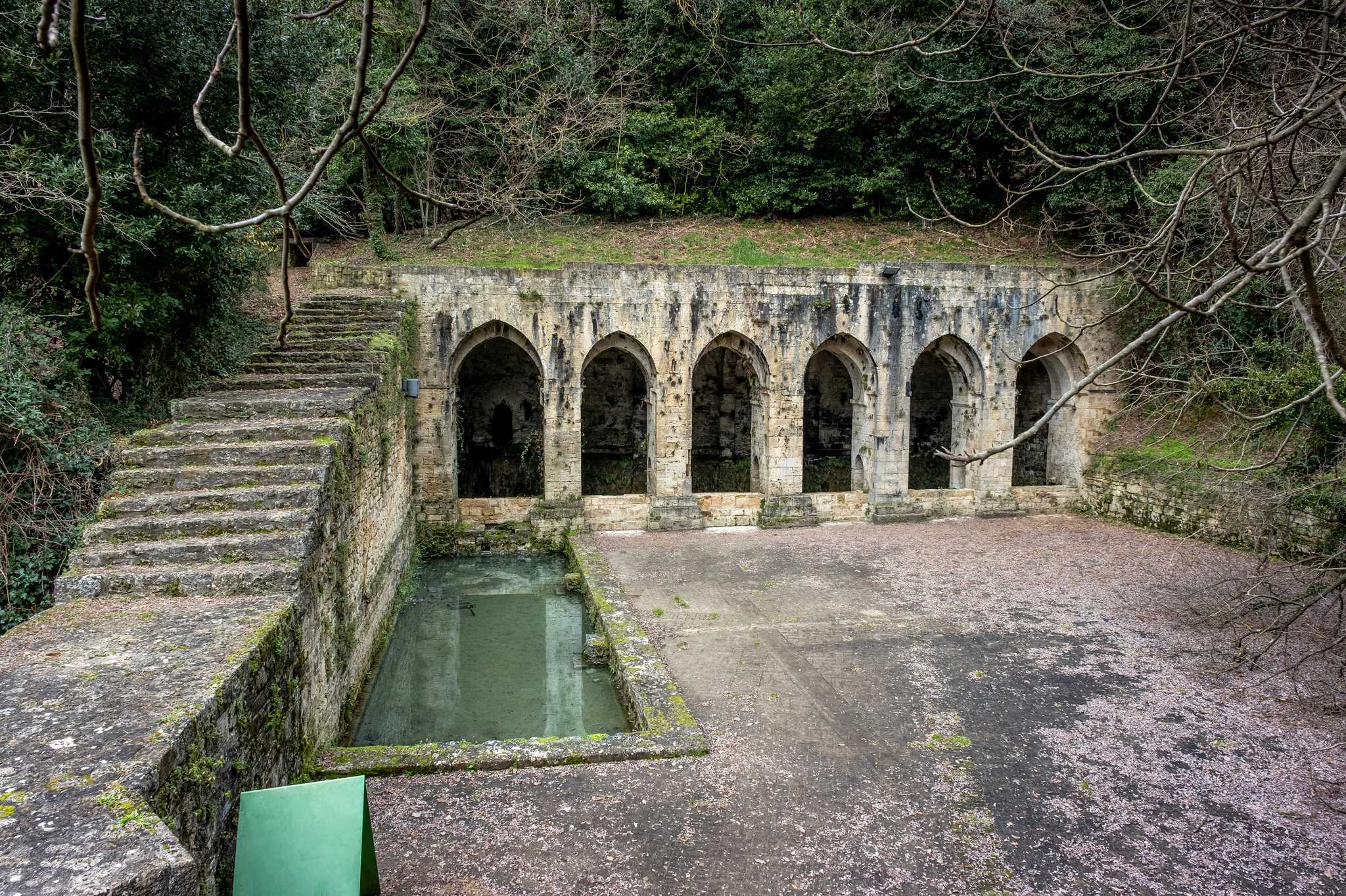 Besuchen Sie Fonte delle Fate auf dem Weg von florence-it nach san-gimignano-it mit Daytrip