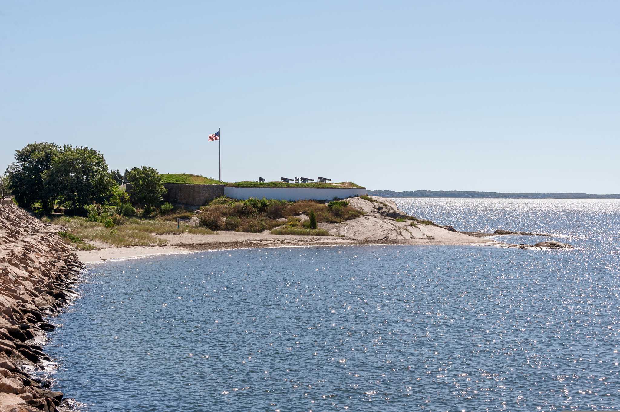Visitez Fort Phoenix State Reservation sur le chemin de woods-hole-ma-us à boston-ma-us avec Daytrip