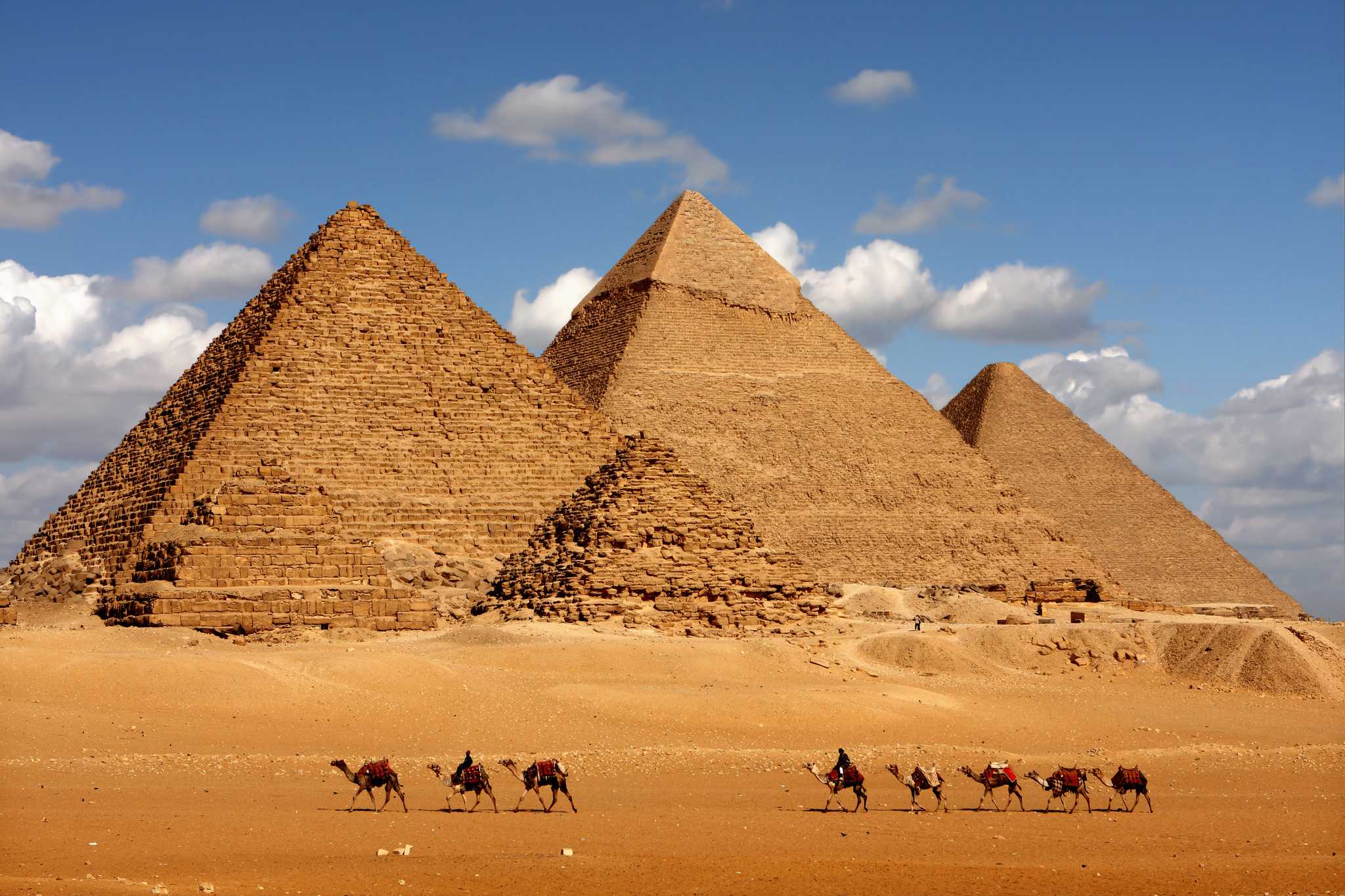 Itinerary stop at Pyramids of Giza on private day trip from Cairo