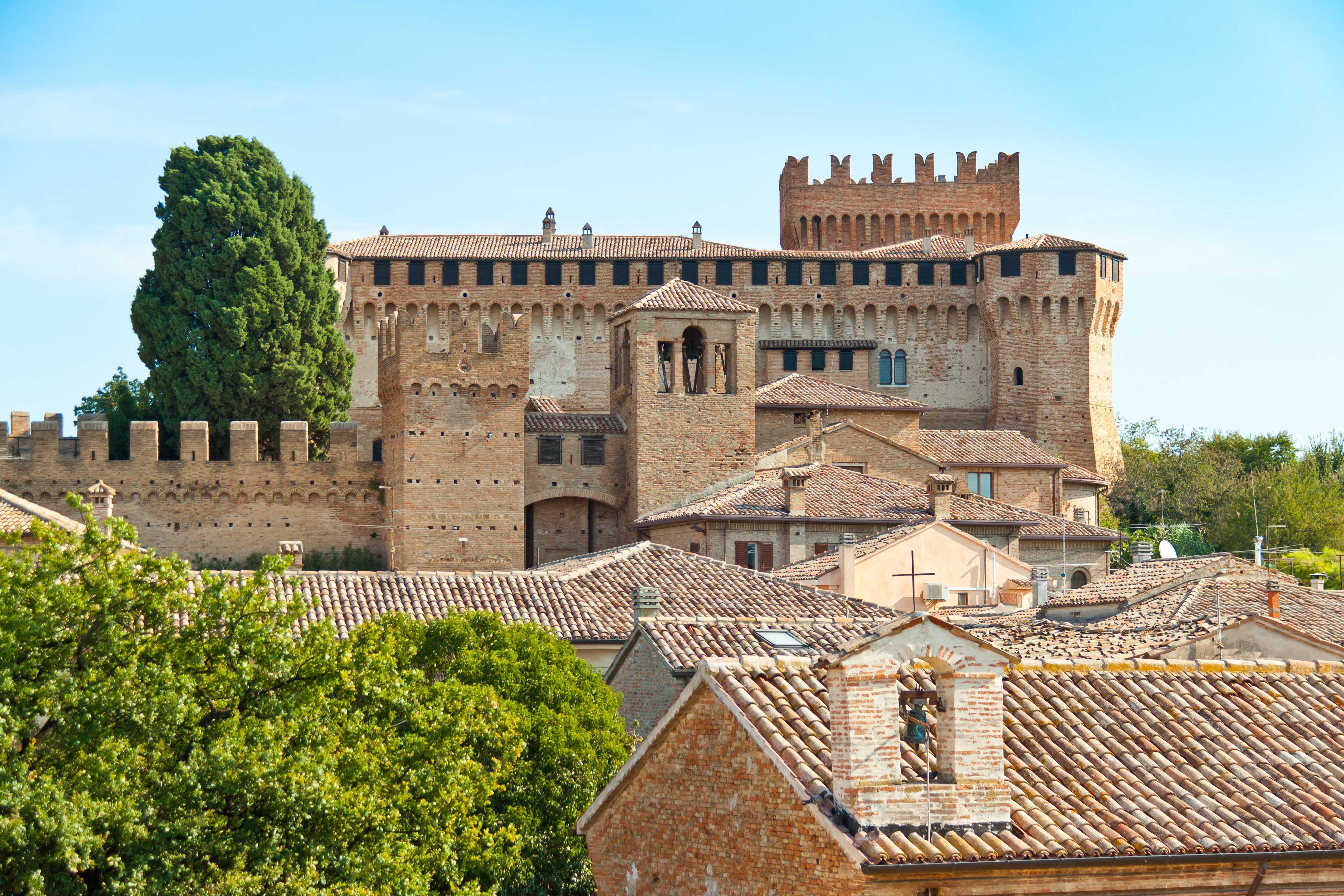 Private Day Trip from Ancona to Gradara Castle and Pesaro