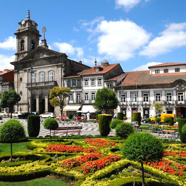 Porto to Guimaraes: Private day trip