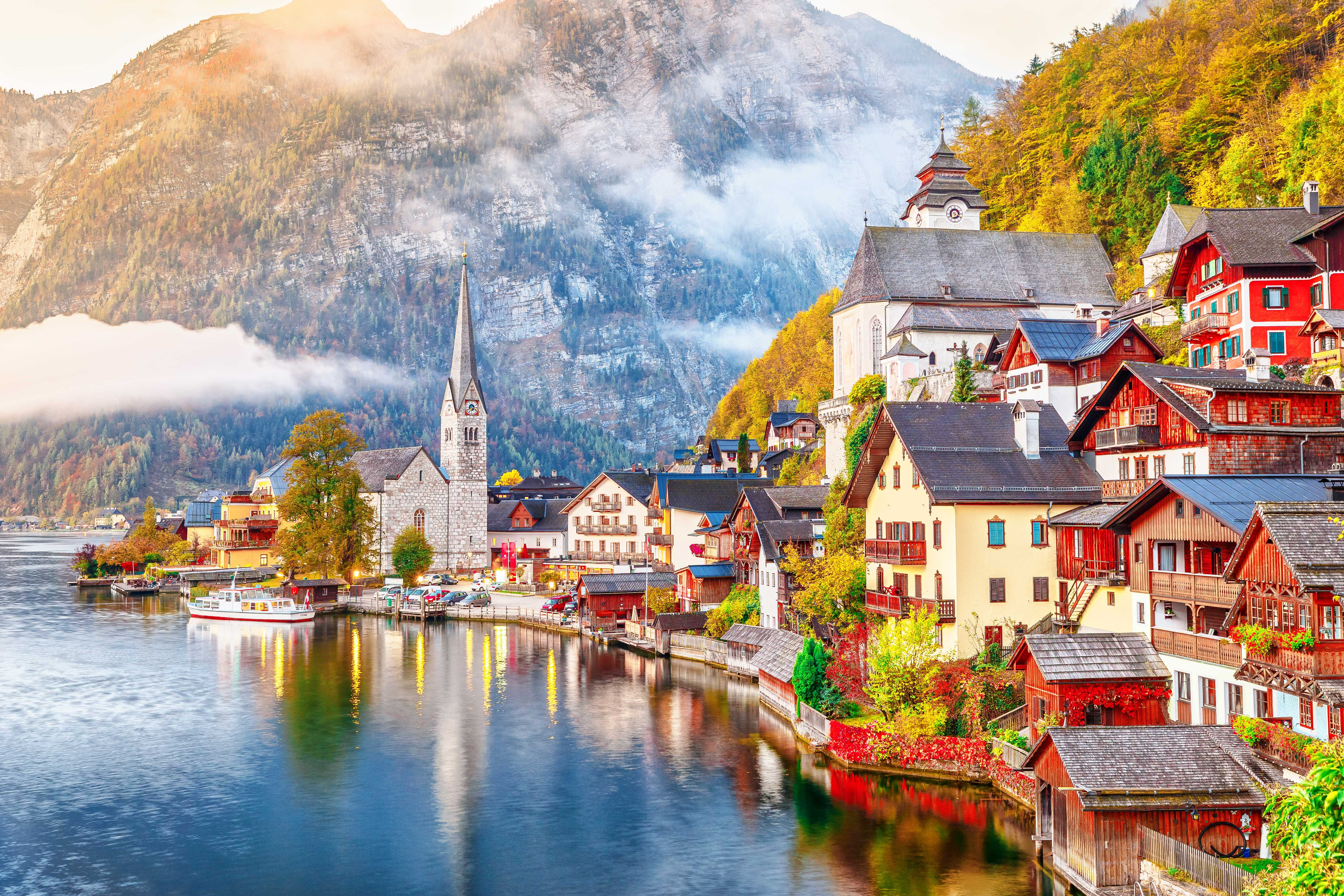 Private Day Trip from Linz to Hallstatt and Back