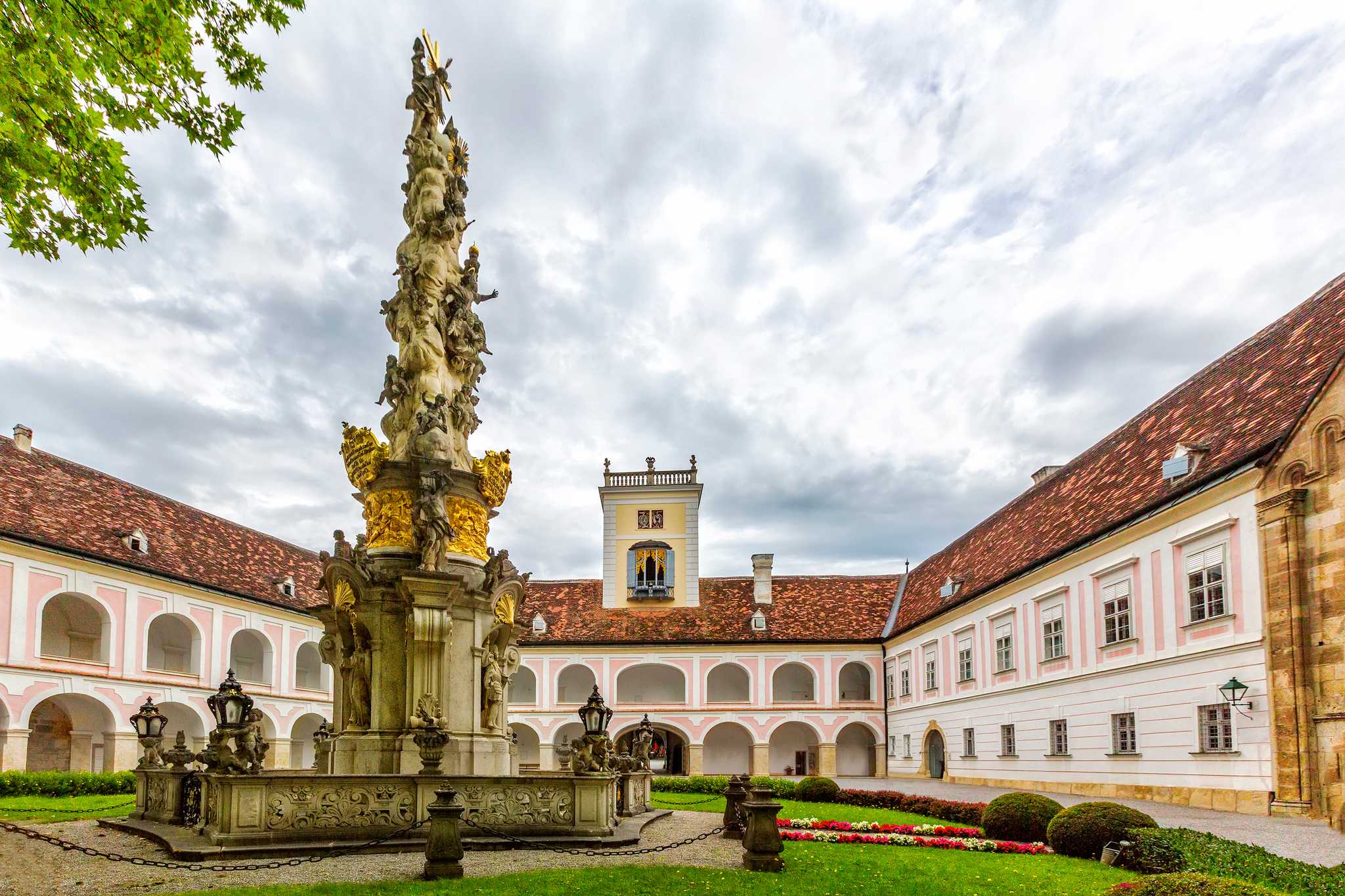 ArrĂȘt de l'itinĂ©raire Ă Heiligenkreuz Abbey lors d'une excursion privĂ©e d'une journĂ©e depuis Vienna