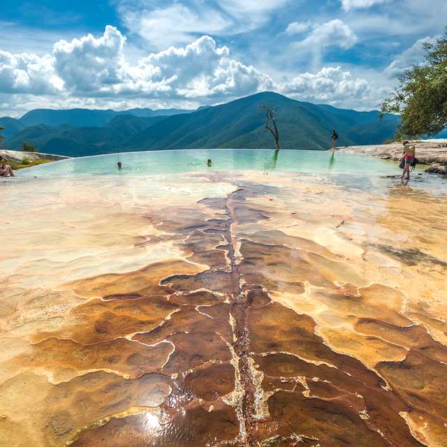 Oaxaca to Hierve el Agua and Tule Tree: Day trip