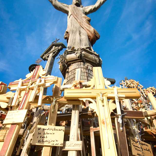 Vilnius to Hill of Crosses and Panevezys: Private day trip