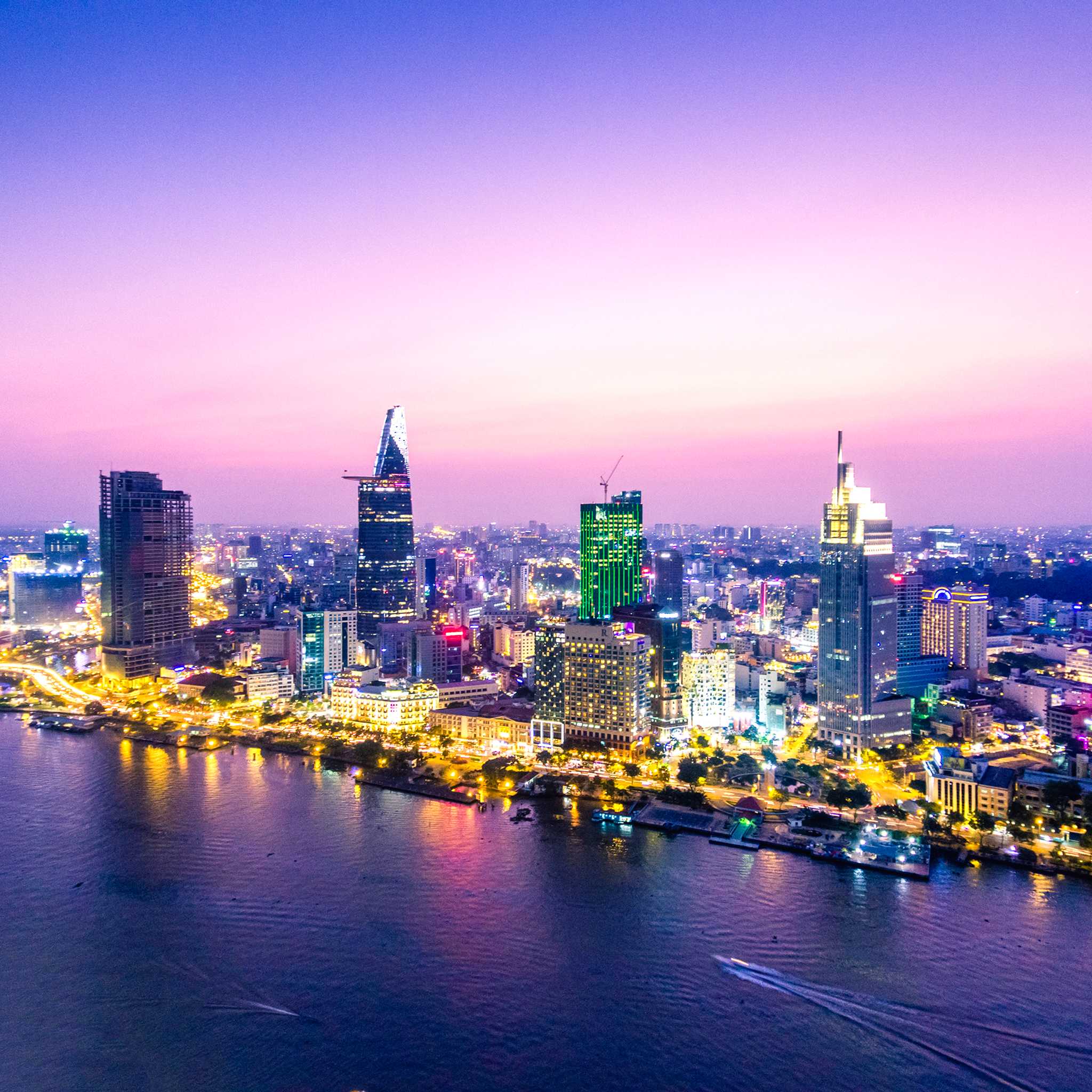 Private car transfers in Vietnam from Tan Son Nhat International Airport