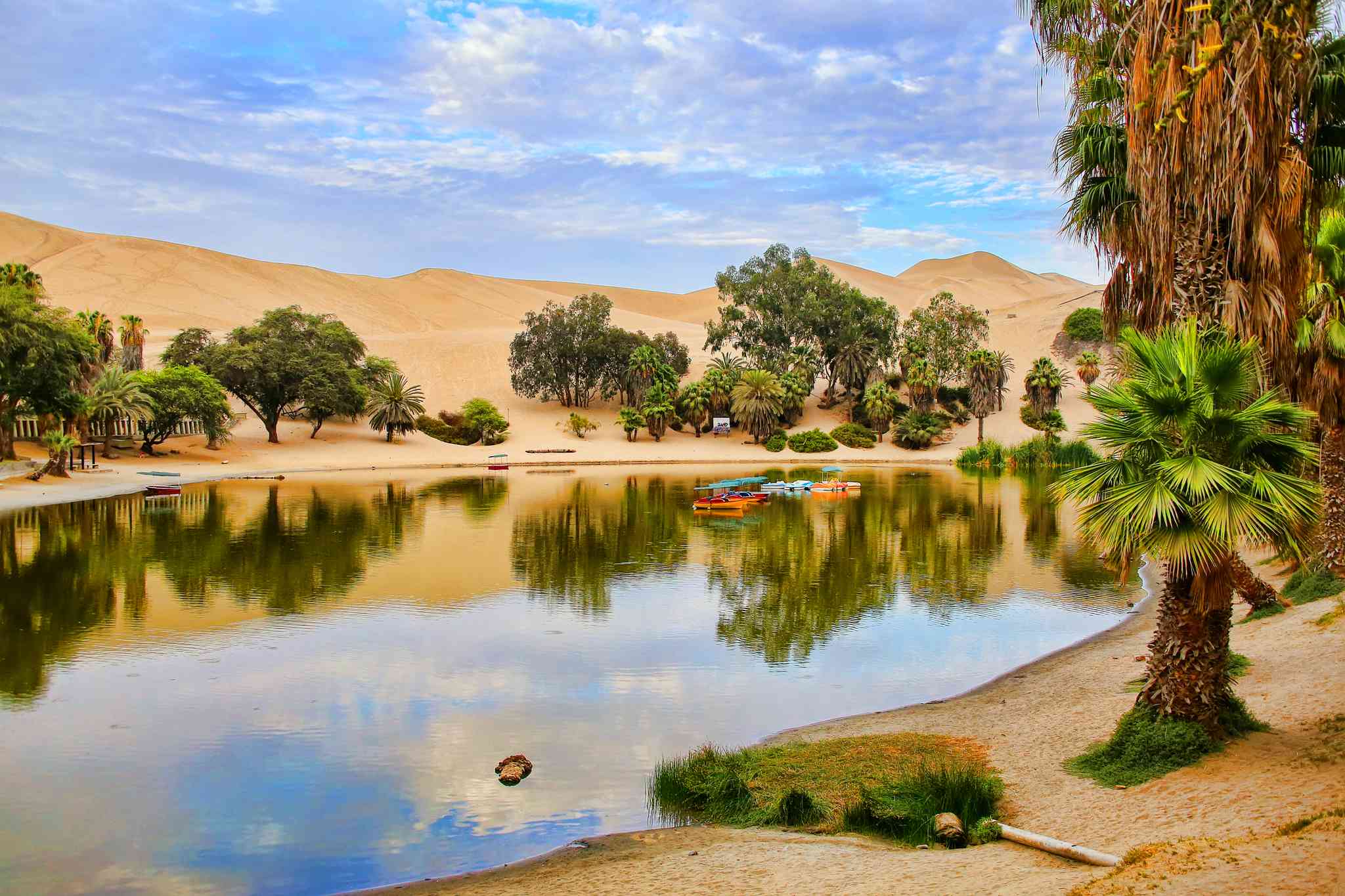 Scenic view of Huacachina - private day trip from Lima Airport - photo 2