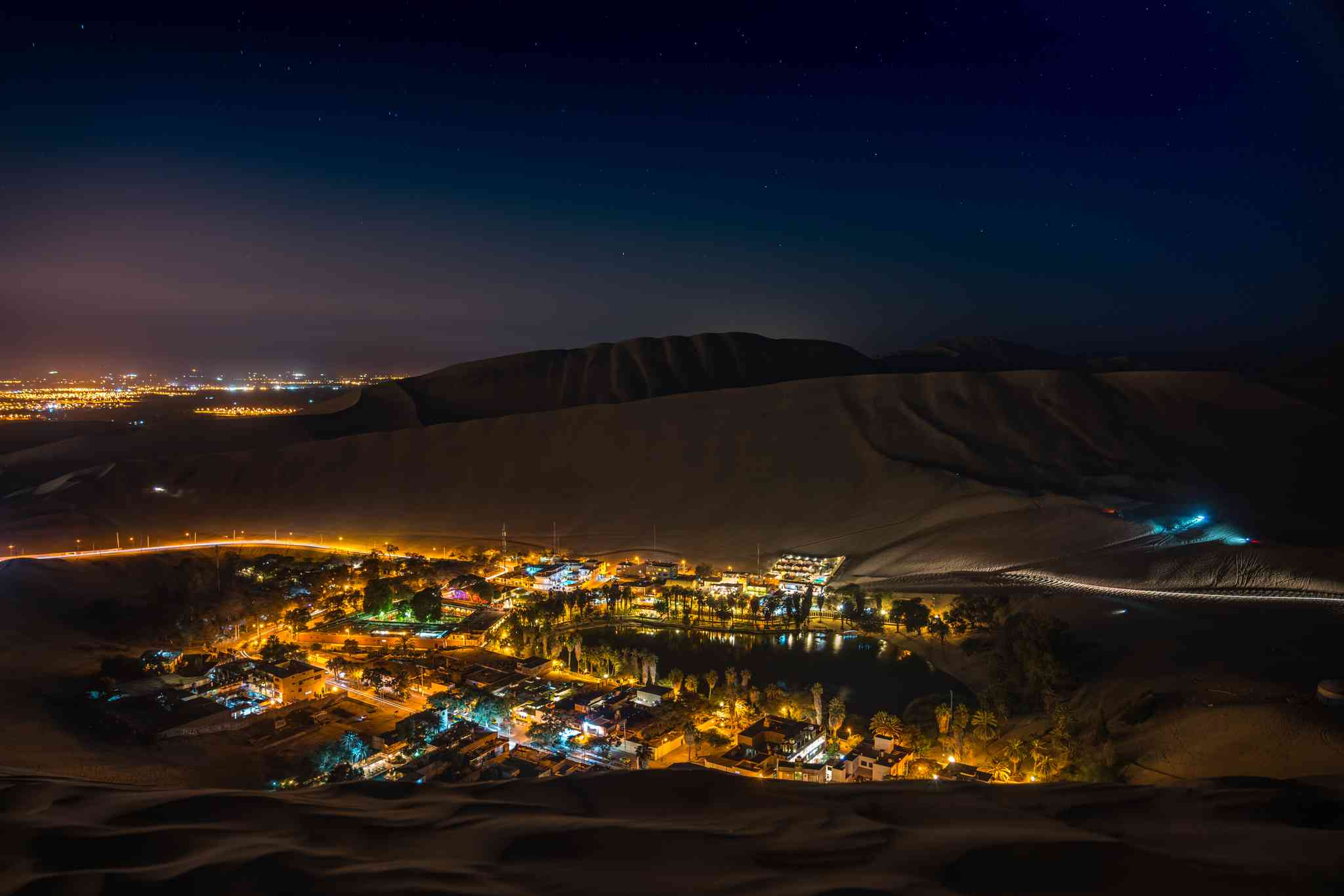 Scenic view of Huacachina - private day trip from Lima Airport - photo 3