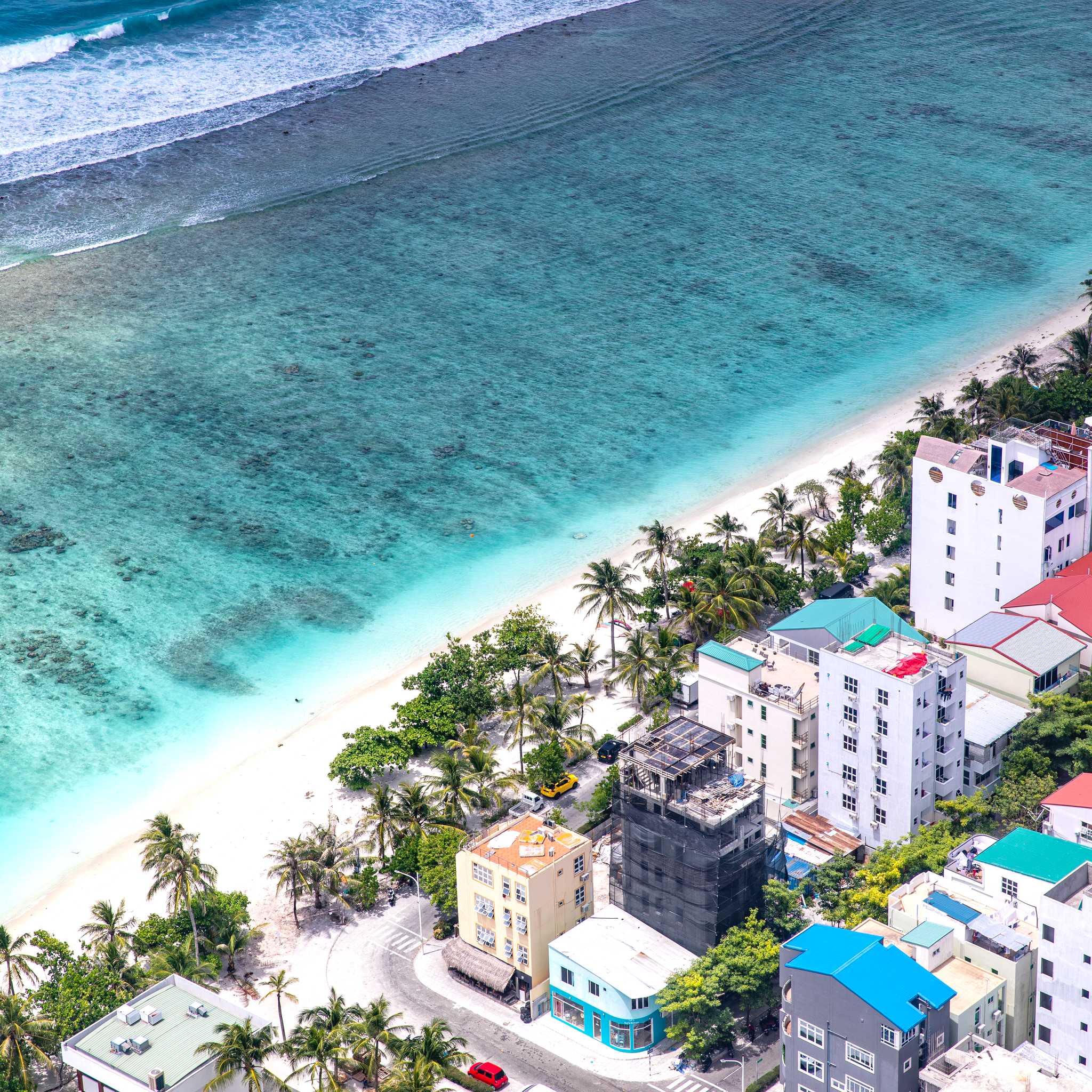 Private car transfers in Maldives from Hulhumale