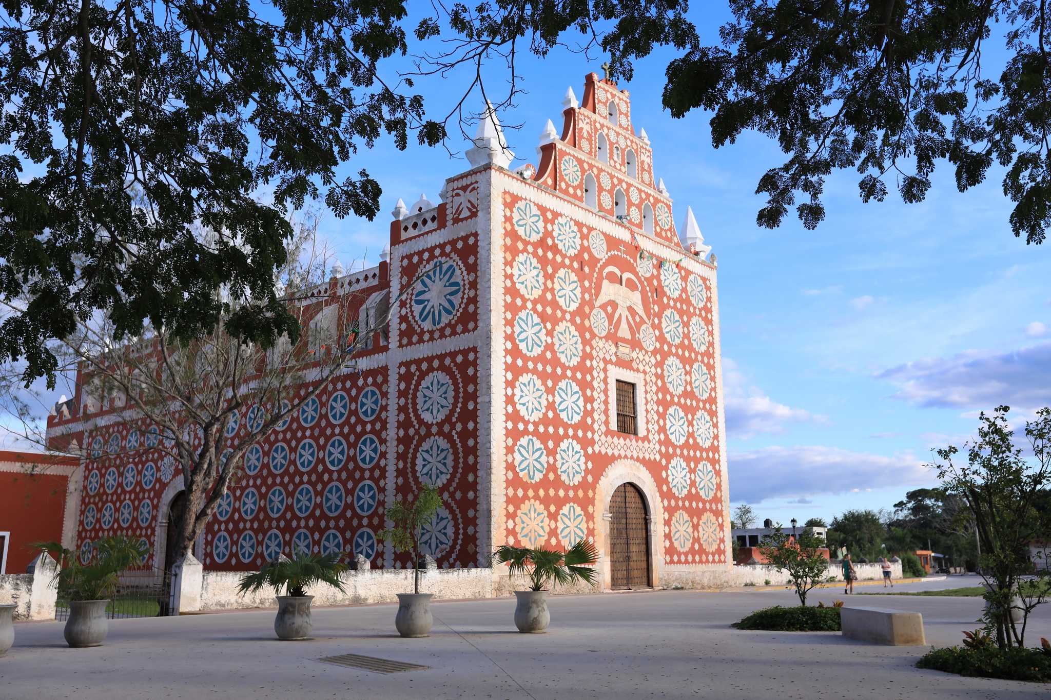 Reiseroute Stop in Iglesia de Uayma auf privatem Tagesausflug von Cancun