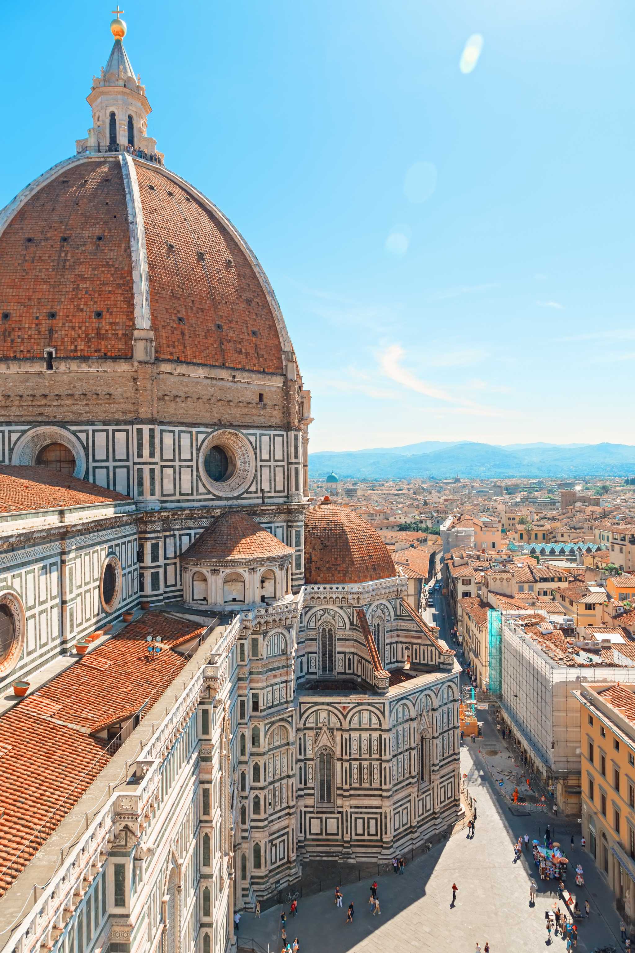 Florence’s red-domed Duomo with the city receding beyond.