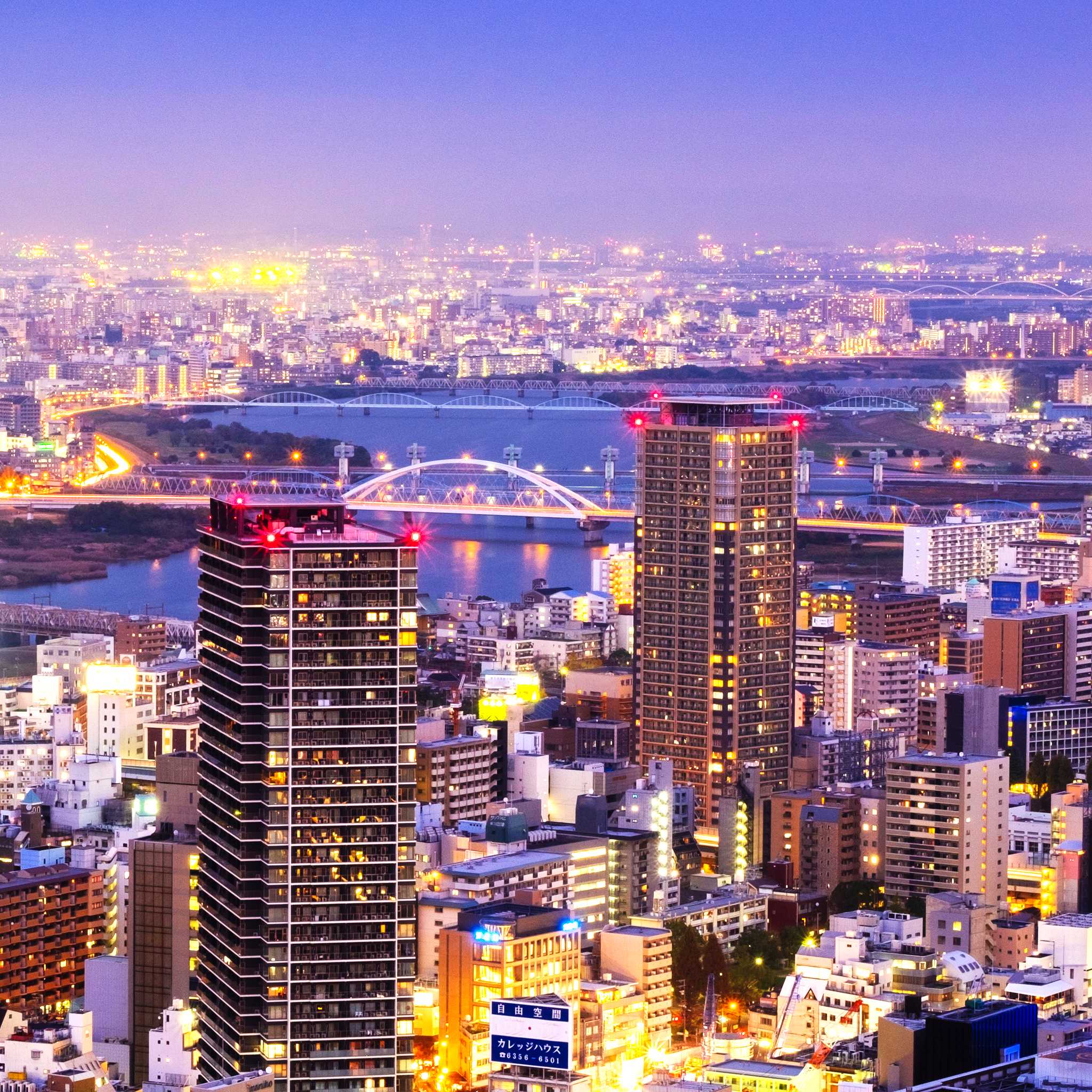 Private car transfers in Japan from Osaka