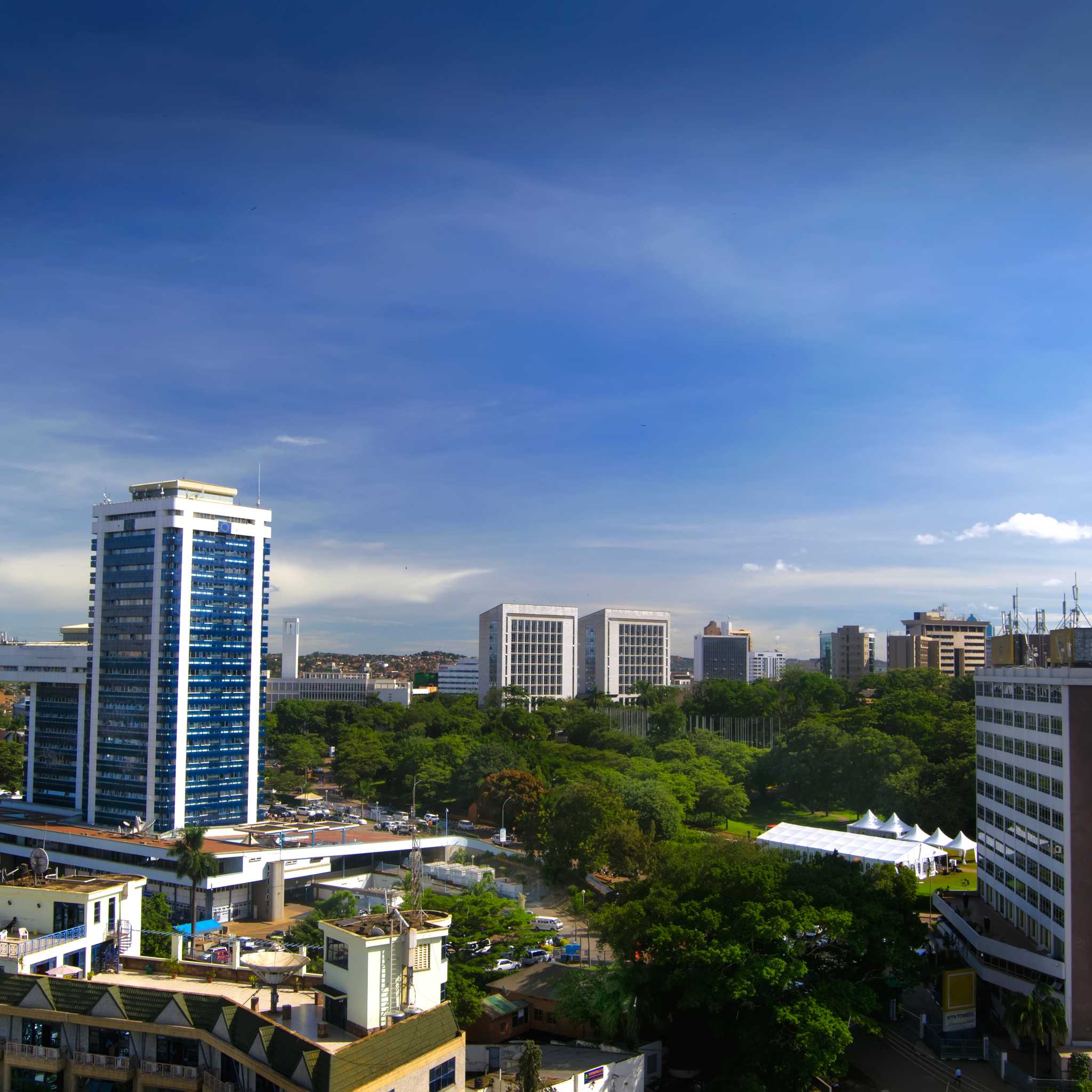 Private car transfers in Uganda from Kampala