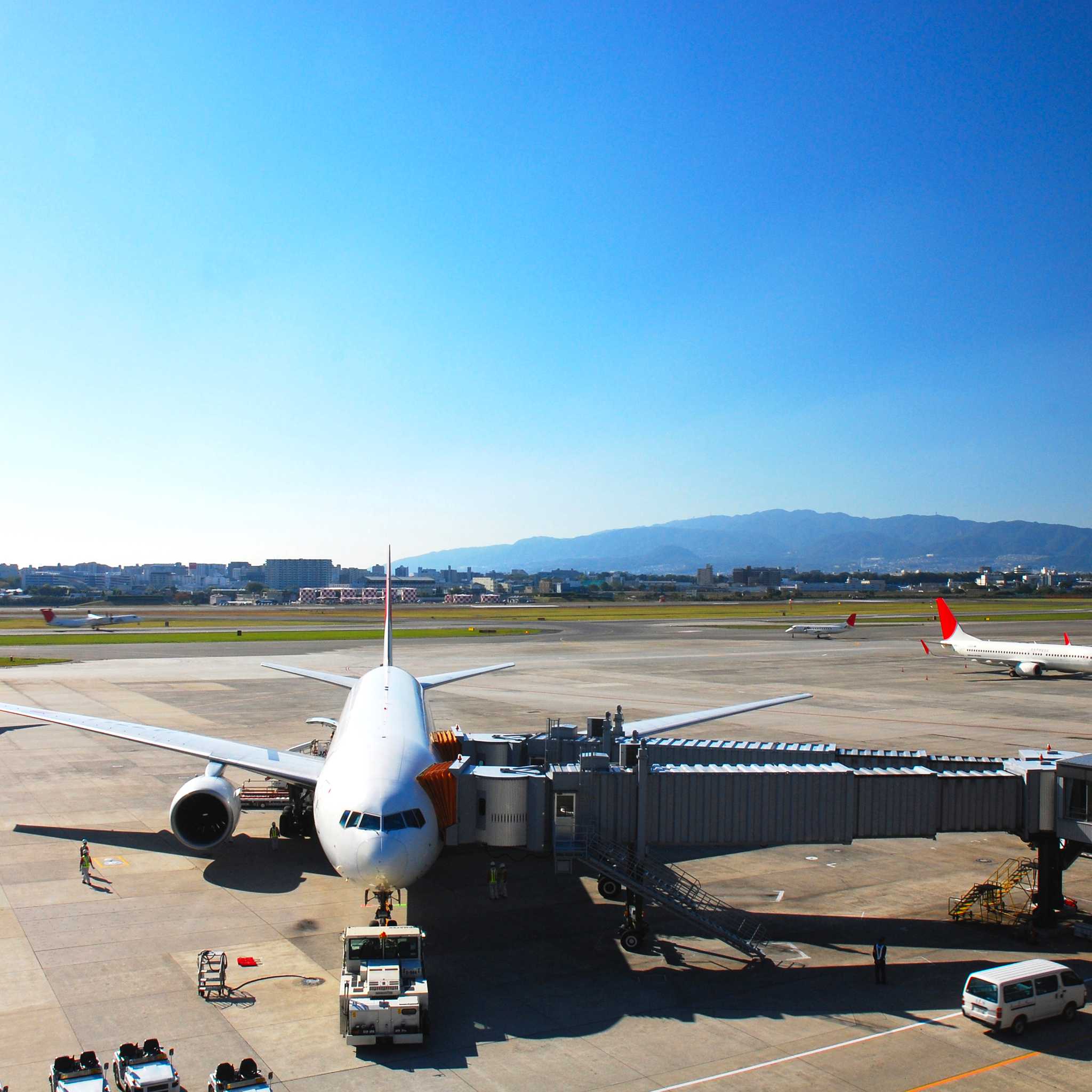 Private car transfers in Japan from Kansai International Airport