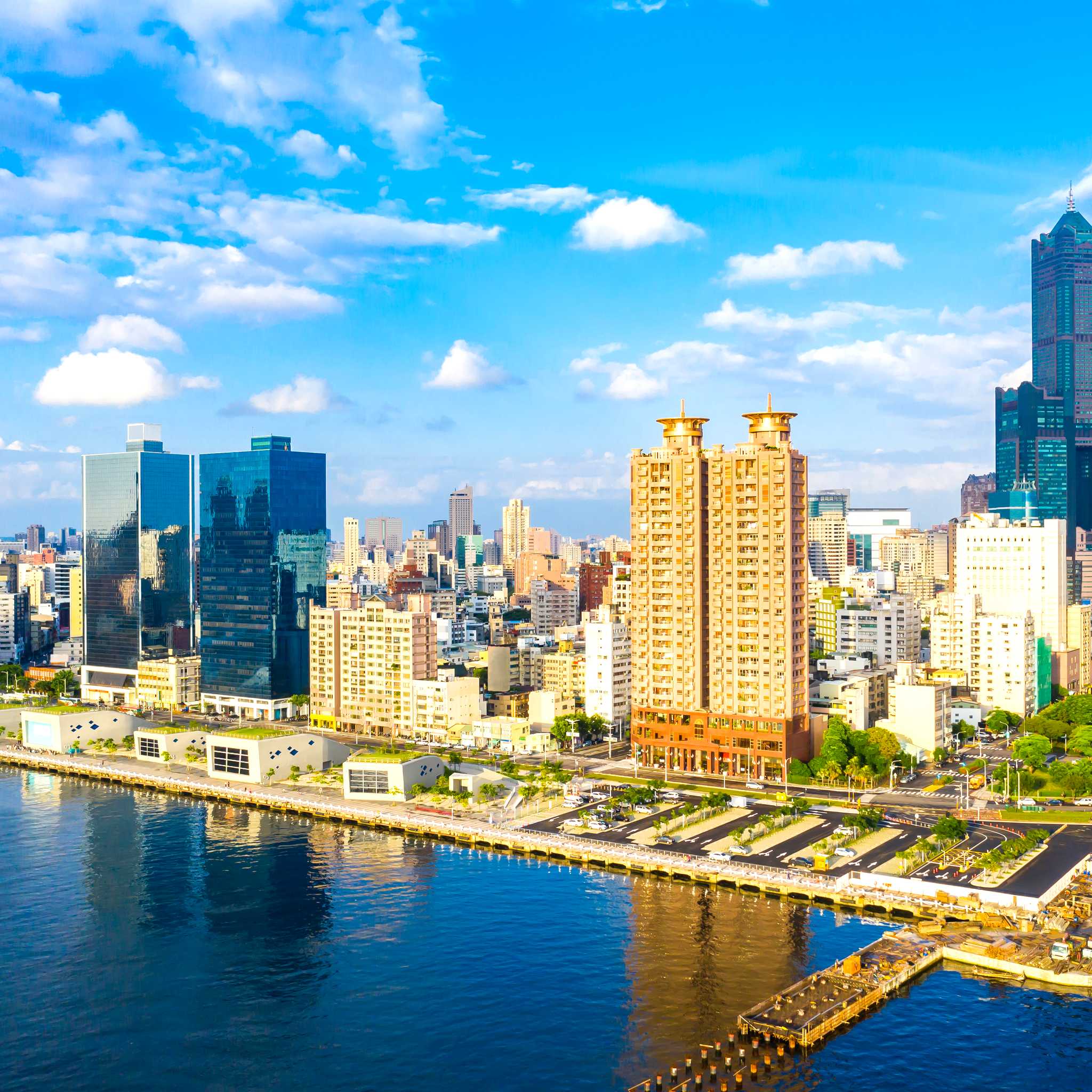 Private car transfers in Taiwan from Kaohsiung