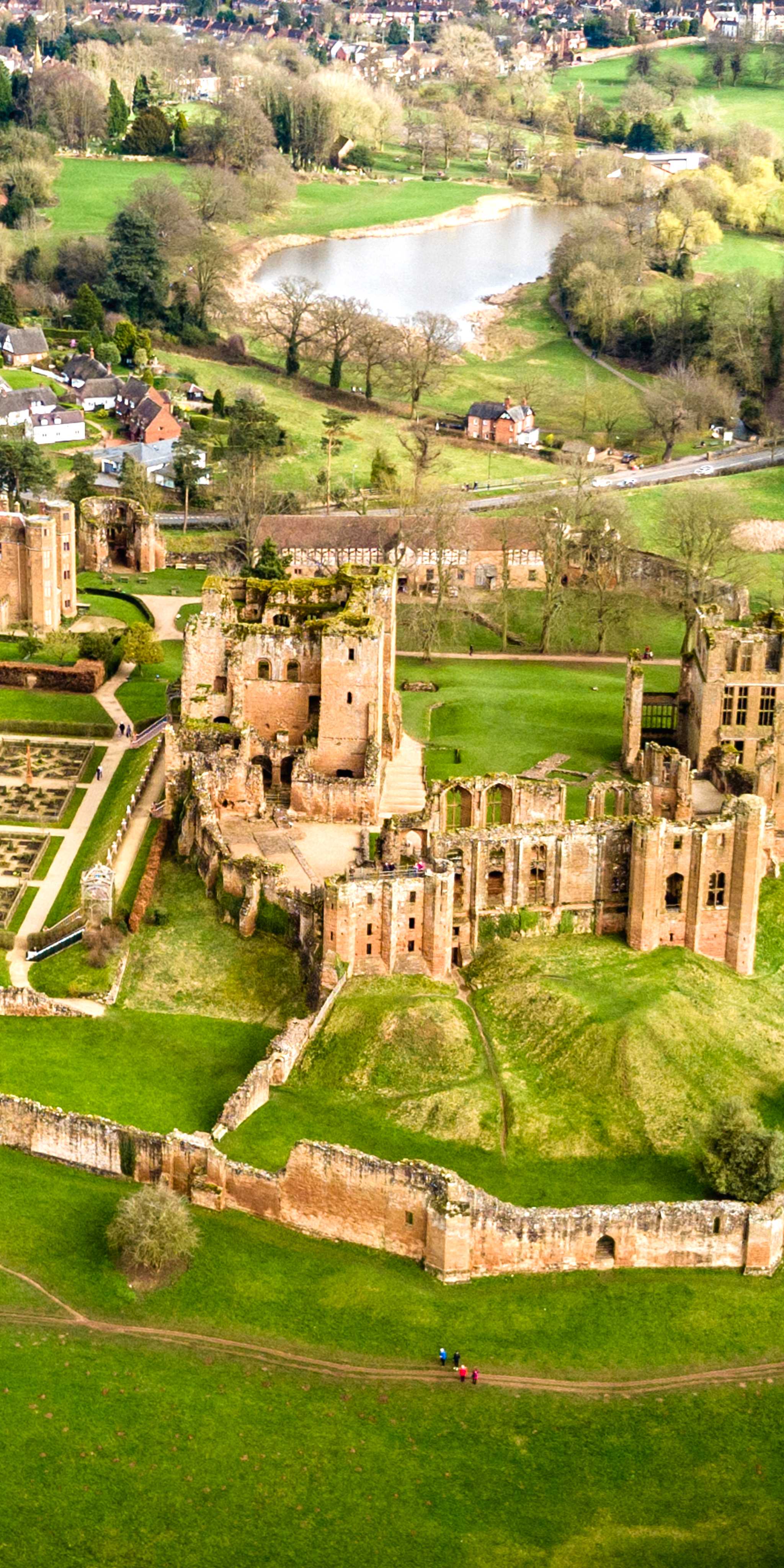 ์ผ๋์์ค ์ฑ