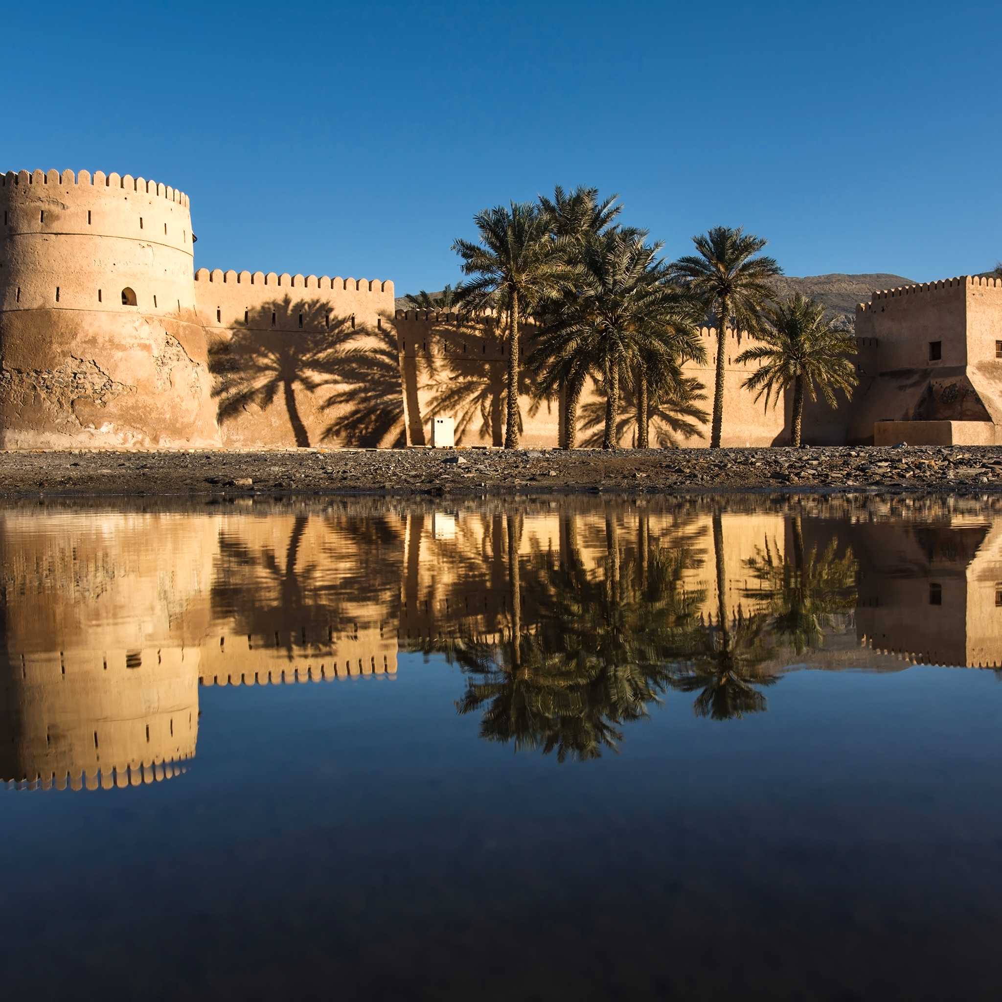 Private car transfers in Oman from Khasab