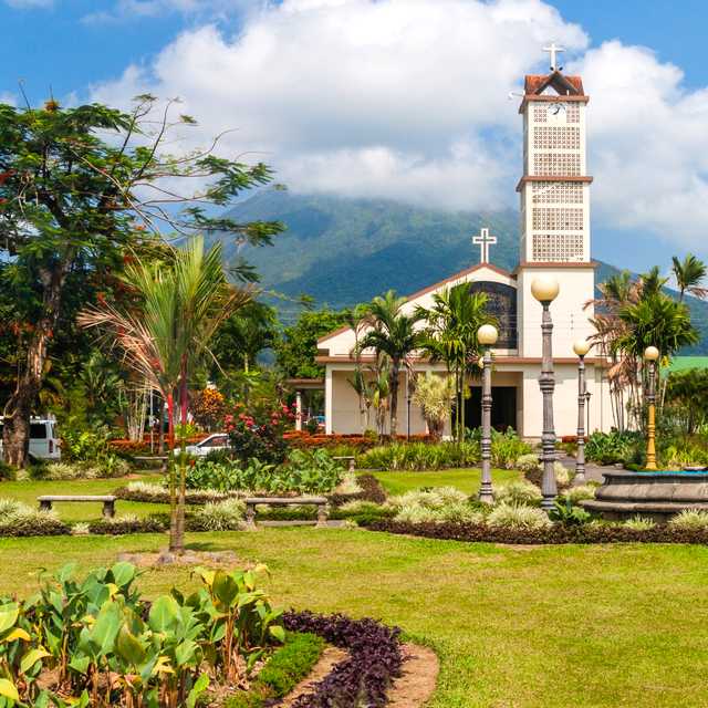 Limon to La Fortuna: Private day trip