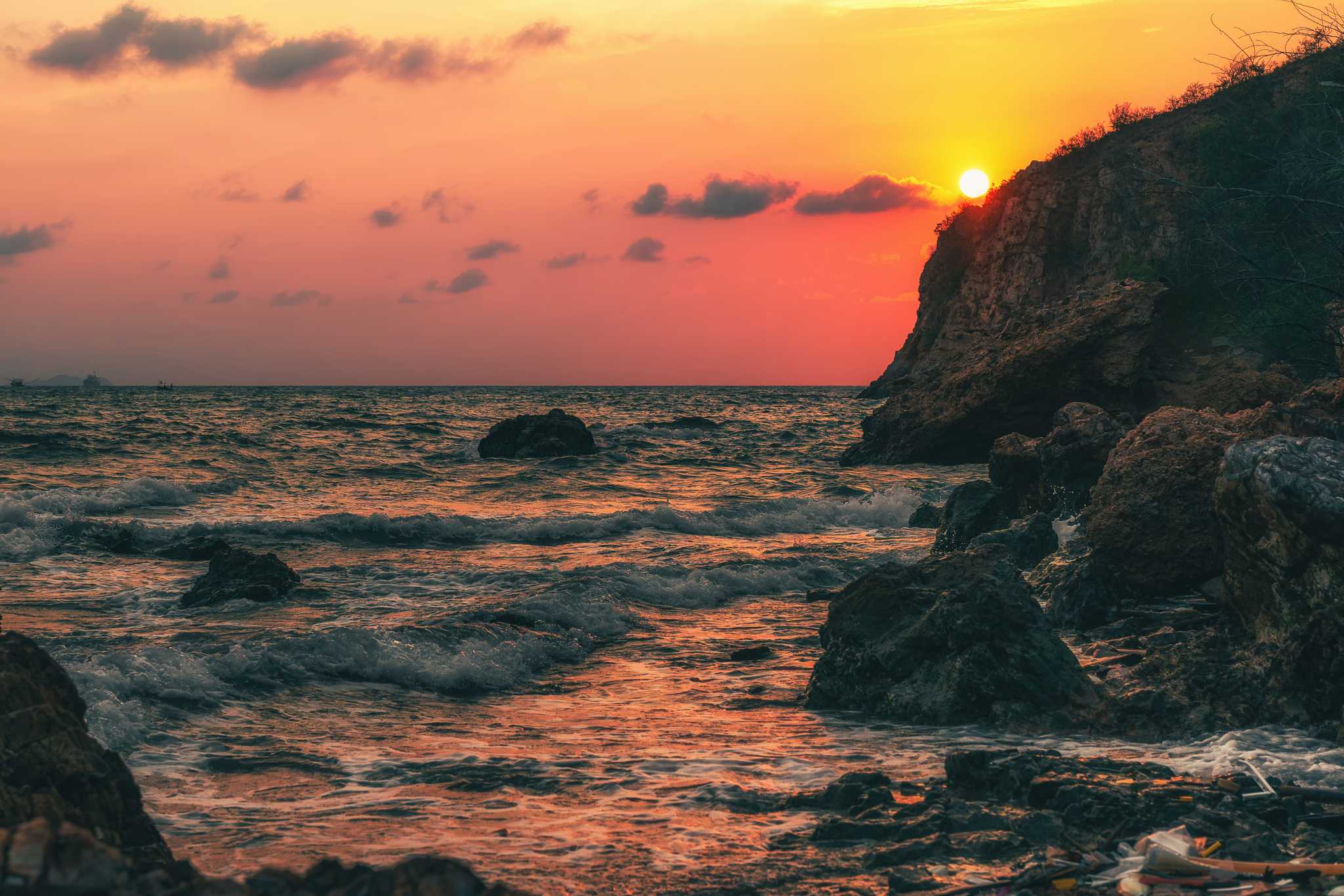 Private car transfer services in Laemchabang Cliff Scenery - scenic view on Laemchabang Cliff Scenery in Thailand