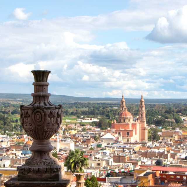 Leon de Los Aldama to Lagos de Moreno and Yahualica Day trip