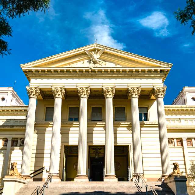 Buenos Aires to La Plata and Lujan: Private day trip