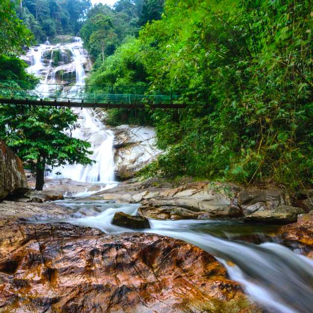 Ipoh to Kellie's Castle and Lata Kinjang: Private day trip