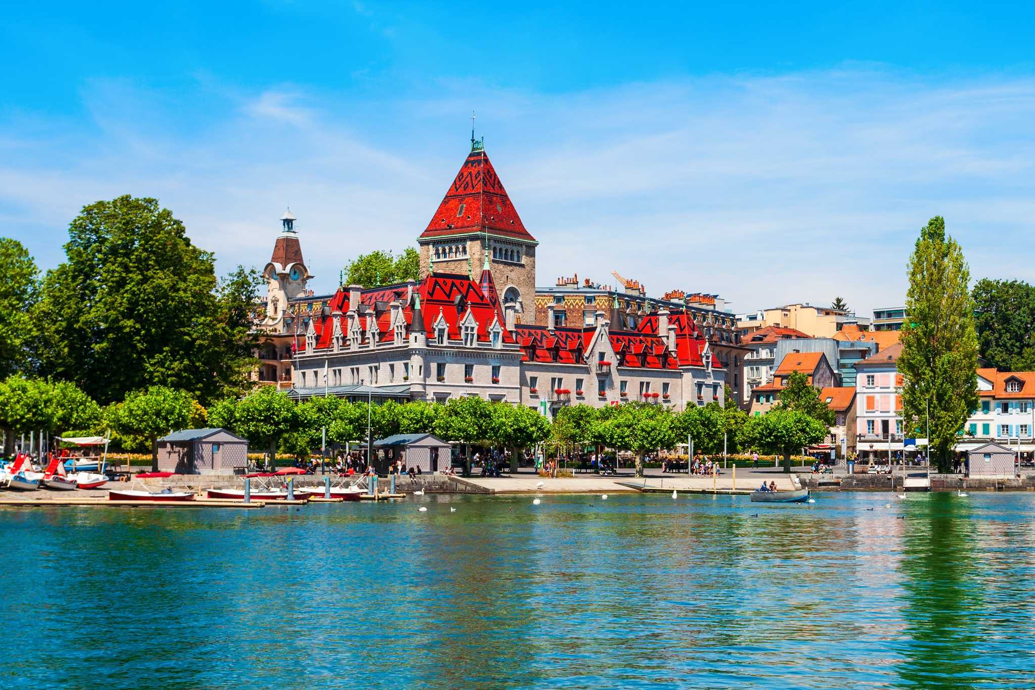 Private car transfer services in Annemasse - scenic view on Annemasse in France