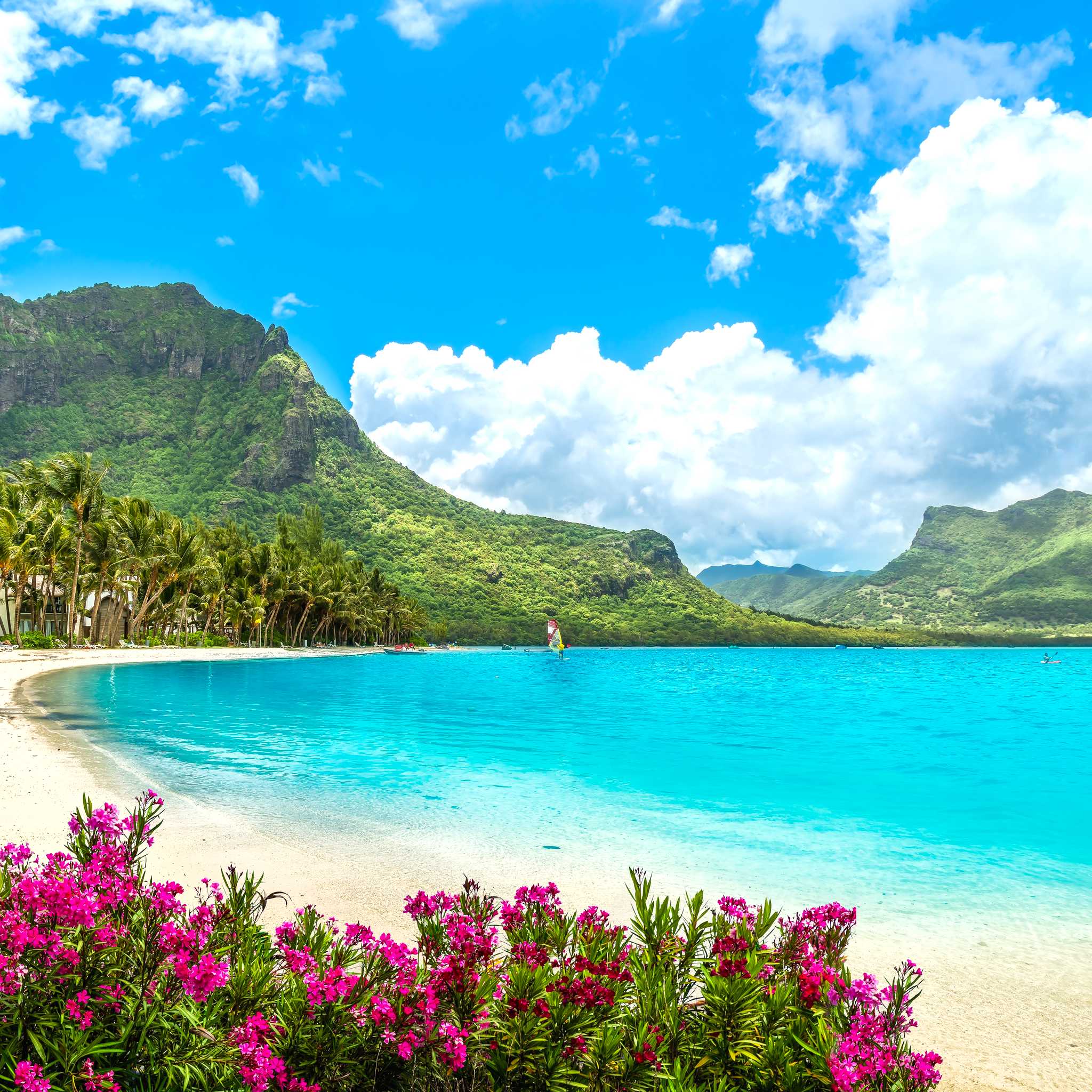 Private car transfers in Mauritius from Le Morne