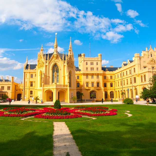 Brno to Lednice and Mikulov: Private day trip