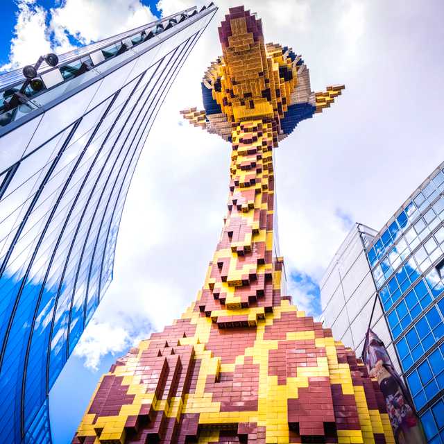 London to Windsor and LEGOLAND Windsor Resort: Private day trip