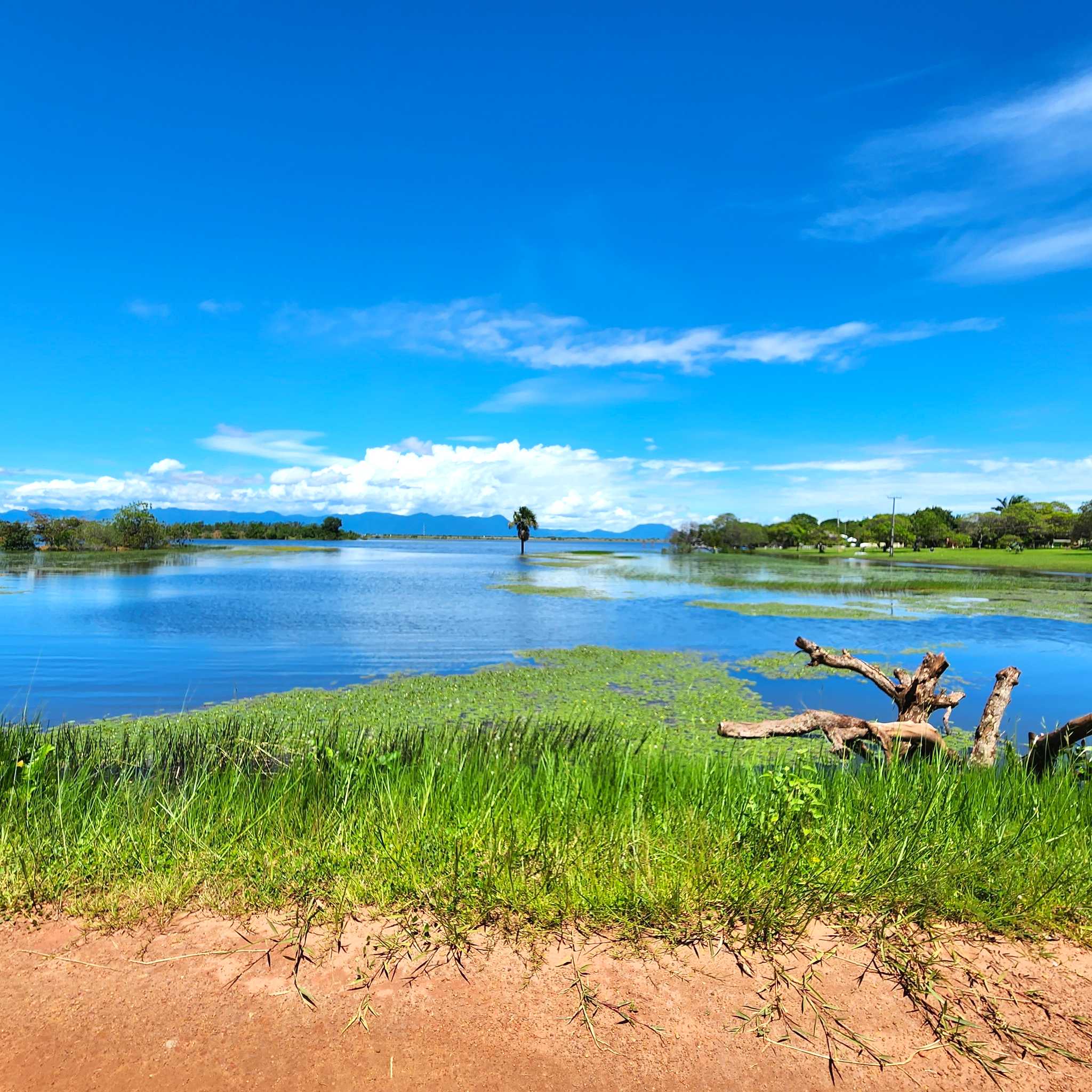 Private car transfers in Guyana from Lethem