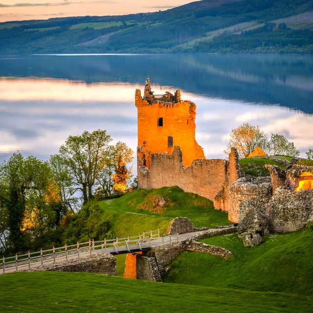 Glasgow to Loch Ness and Urquhart Castle: Private day trip