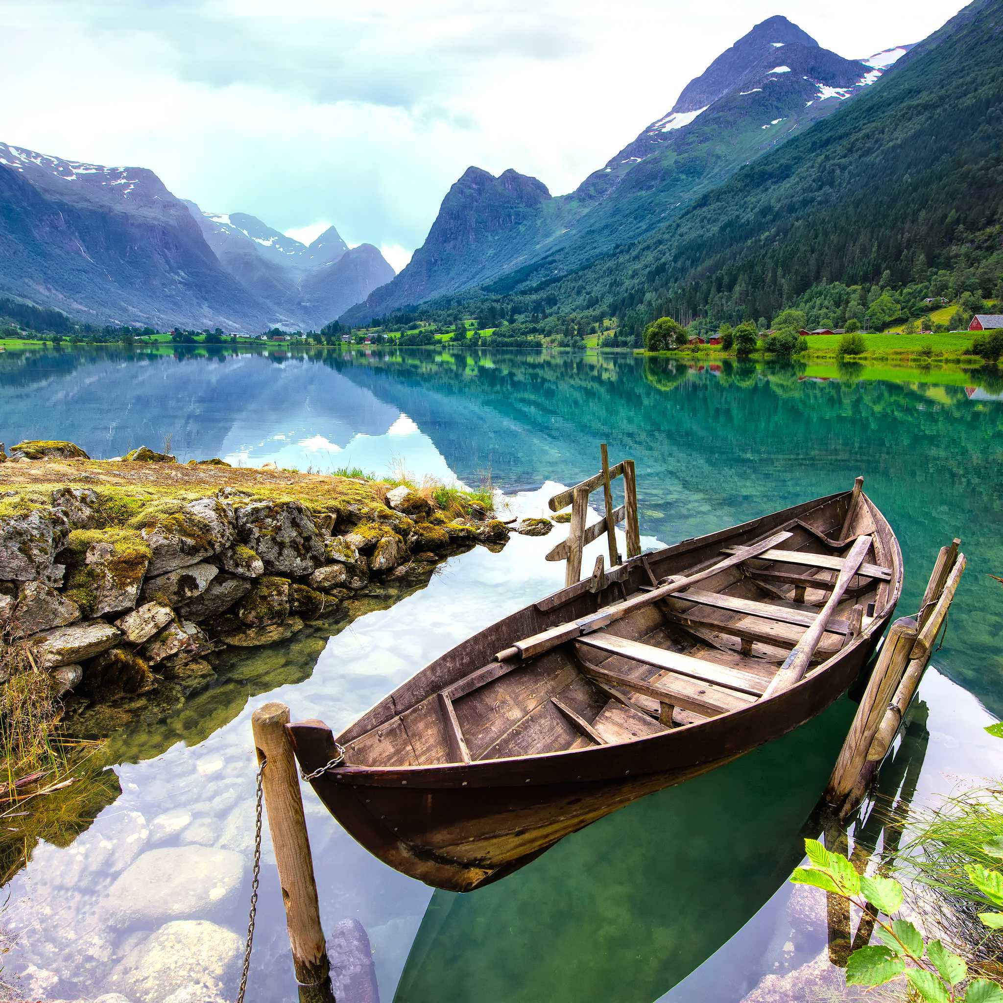 Private car transfers in Norway from Loen